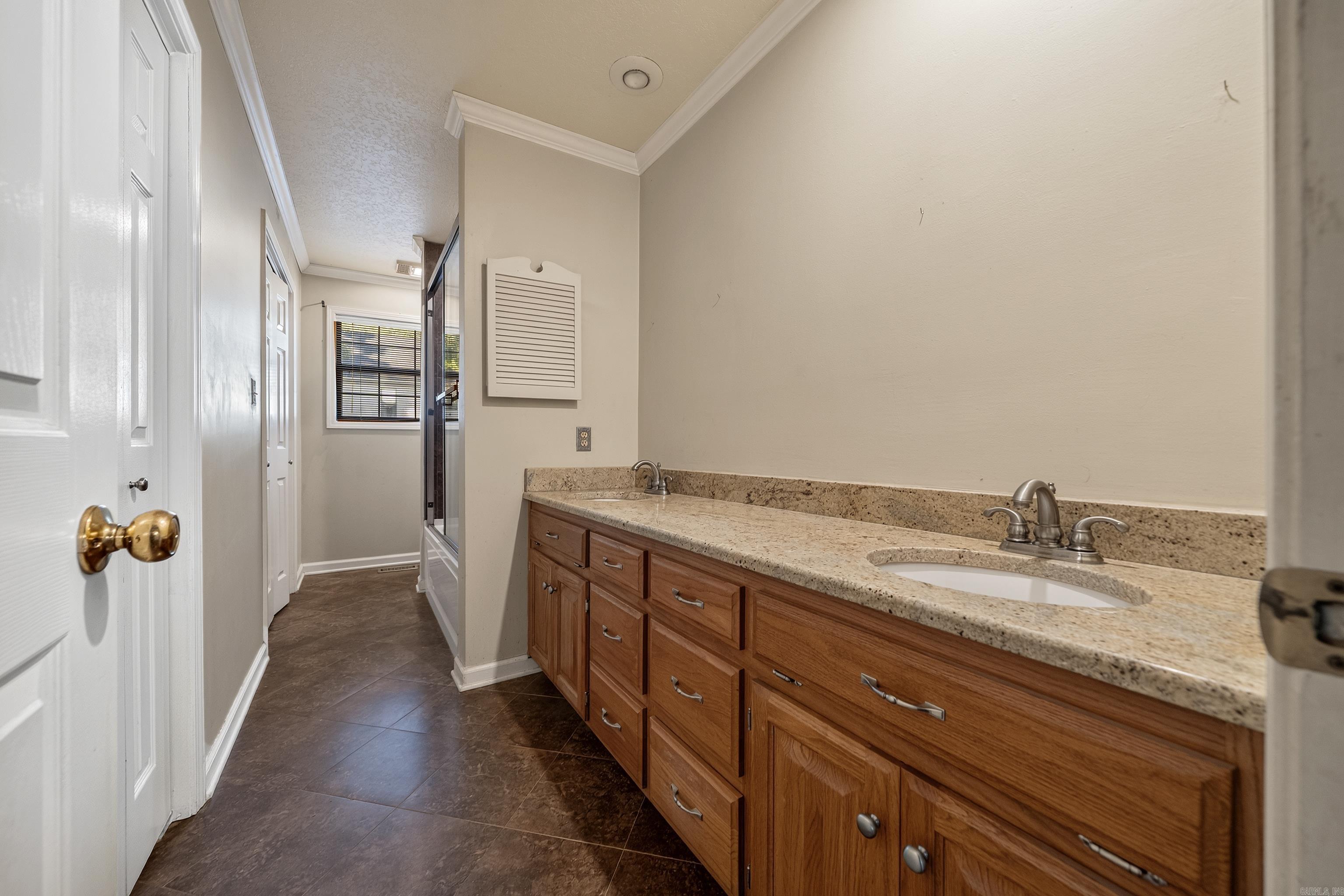 104 Waters Edge Cove Property Photo 25
