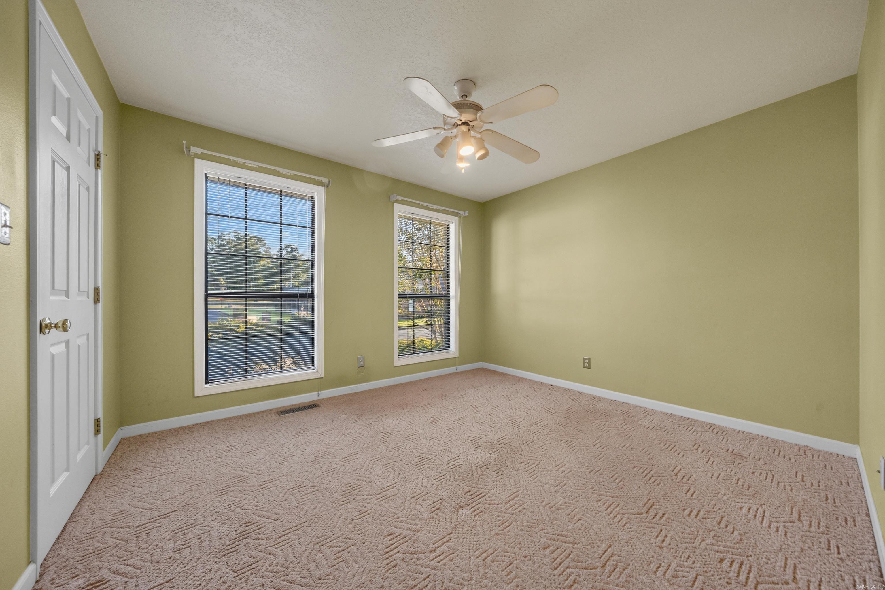 104 Waters Edge Cove Property Photo 35