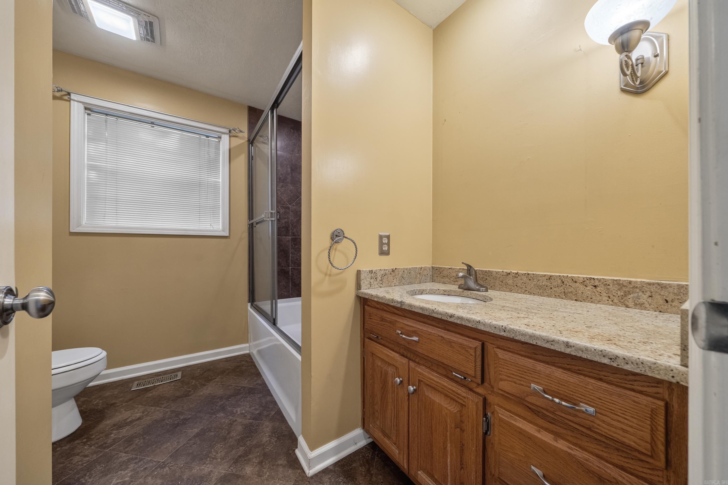104 Waters Edge Cove Property Photo 37