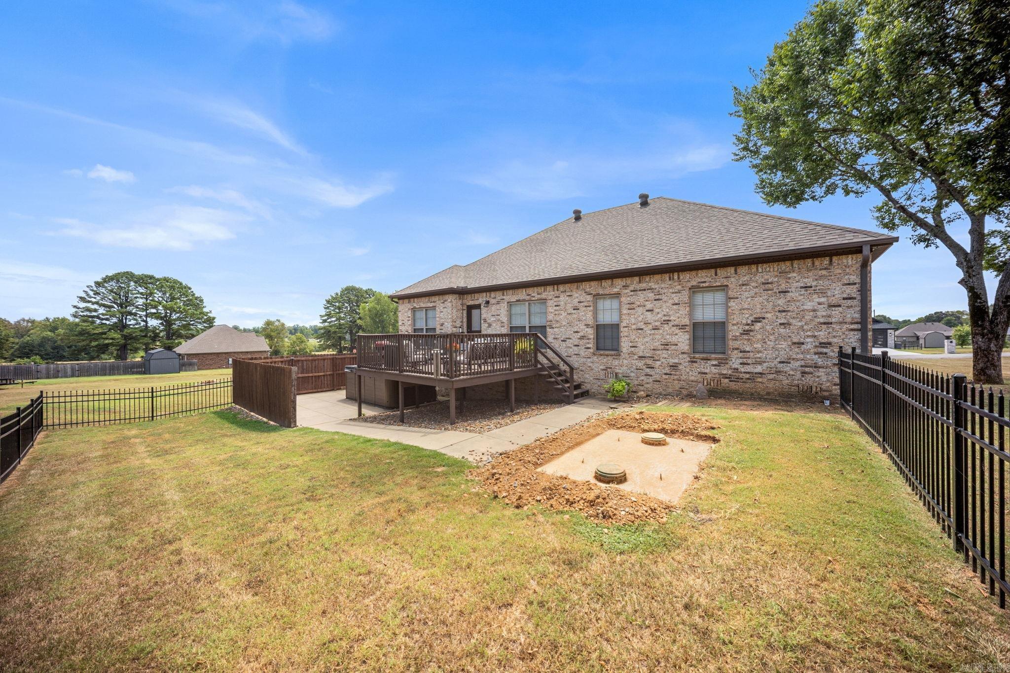 114 Bob White Cove Property Photo 32