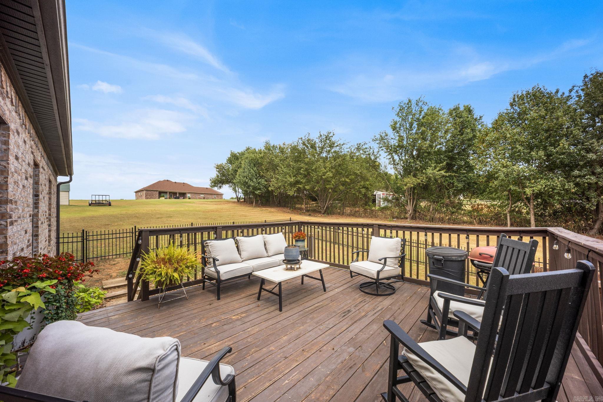 114 Bob White Cove Property Photo 35