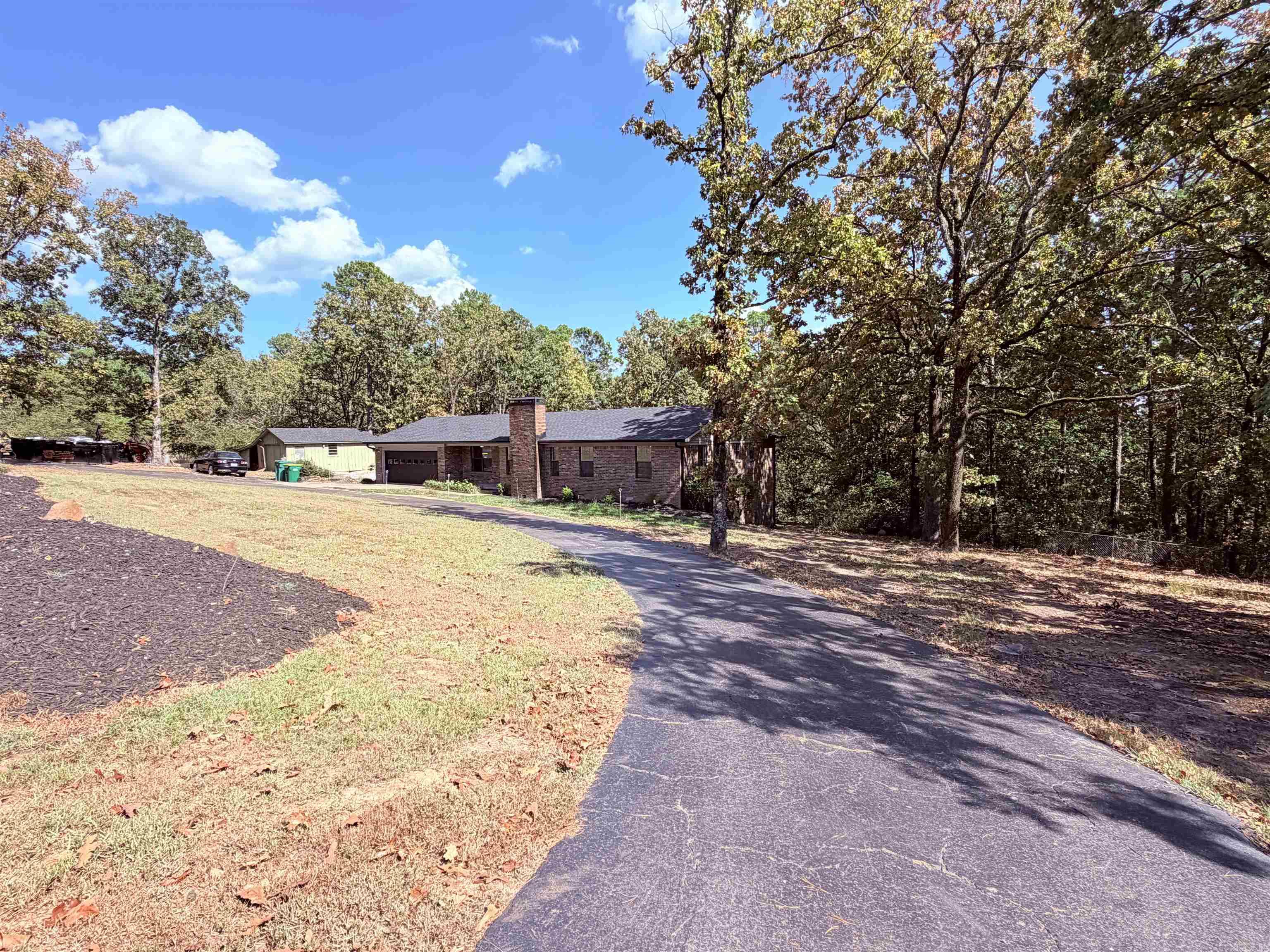 16411 Lone Pine Property Photo 2