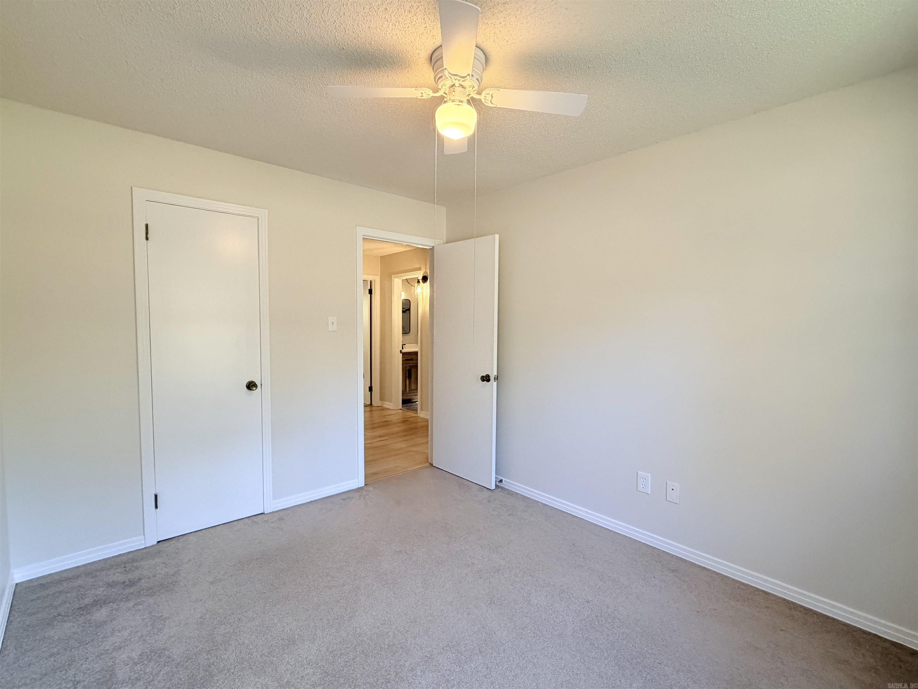 16411 Lone Pine Property Photo 11