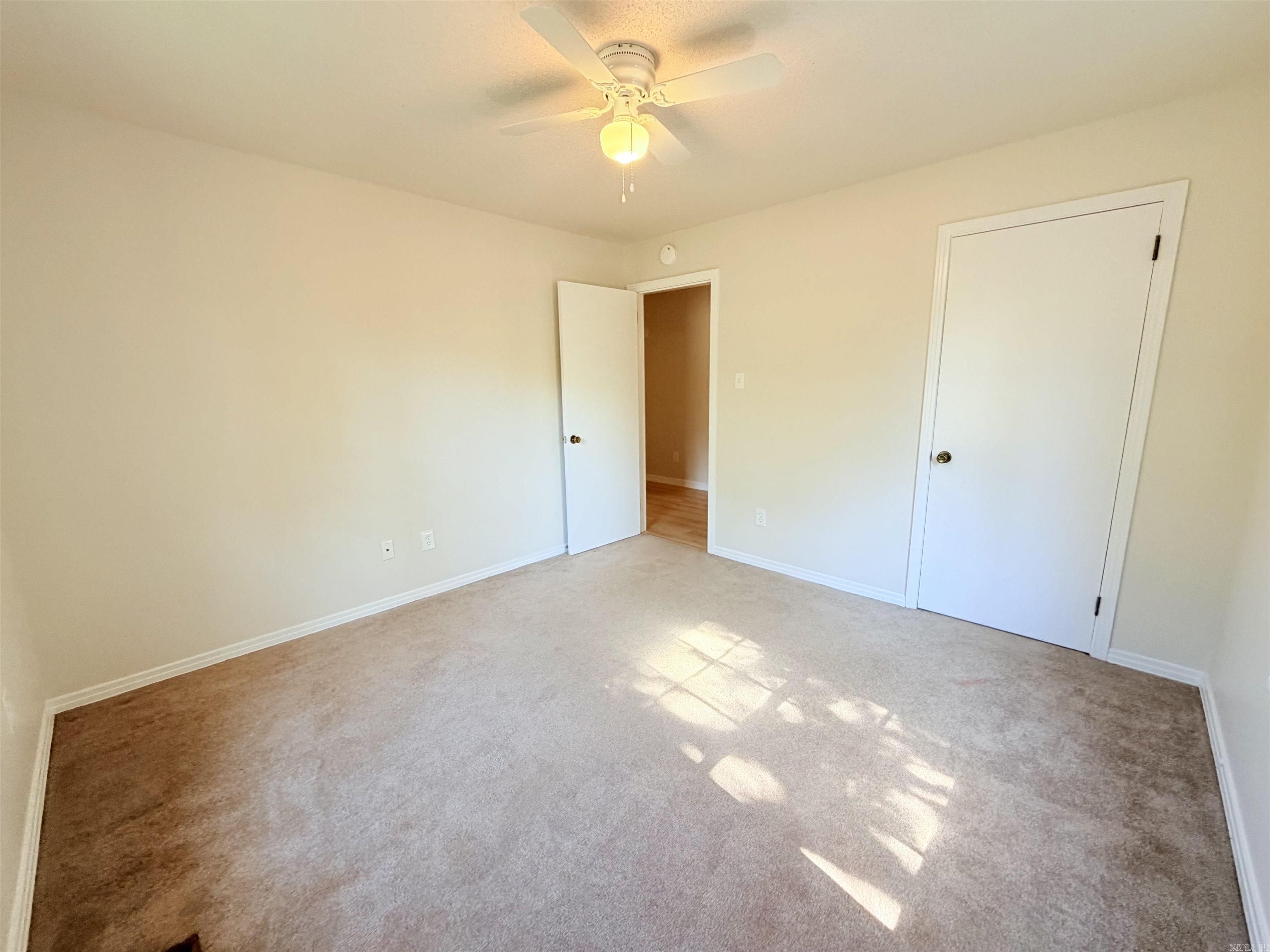 16411 Lone Pine Property Photo 13
