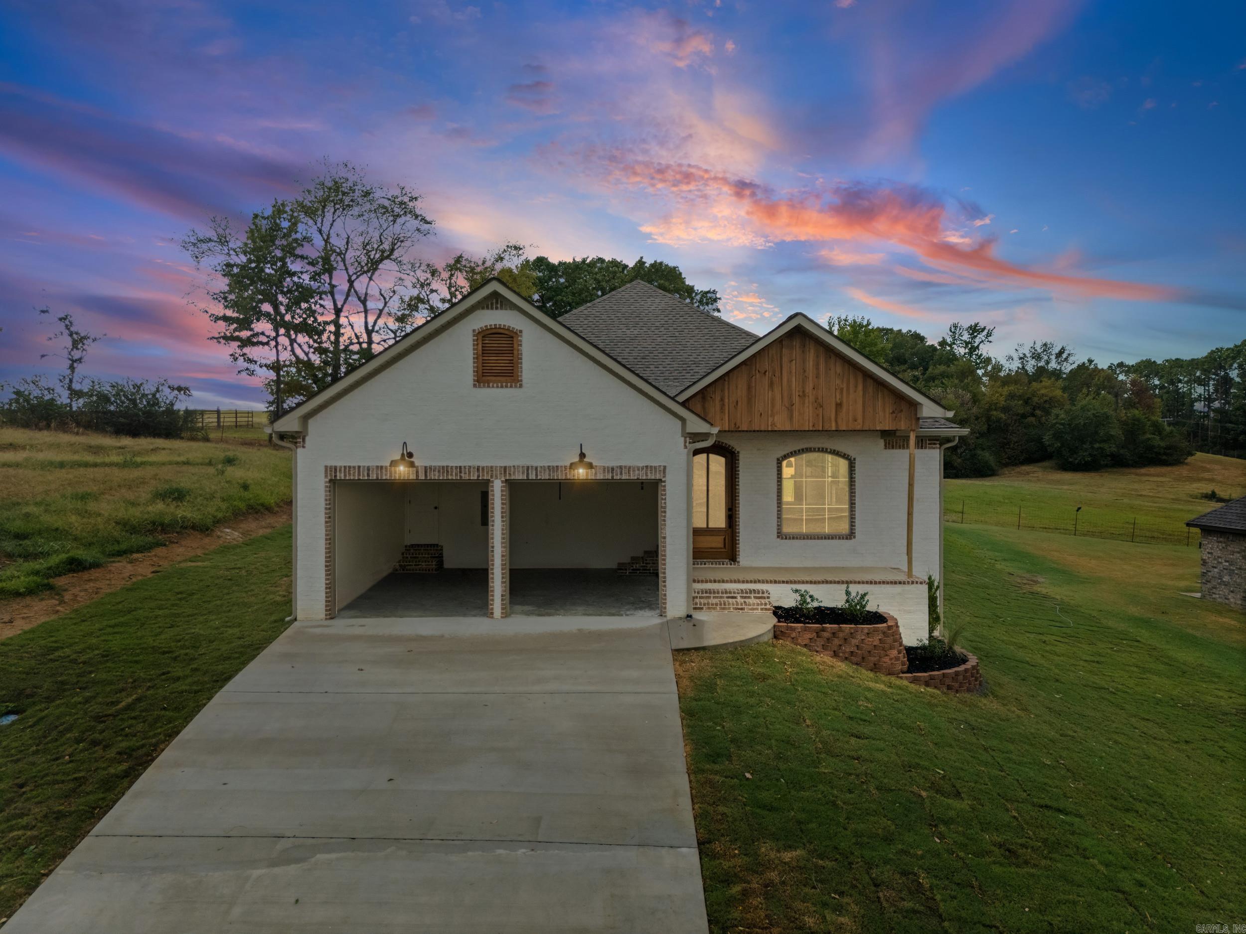 19 Southwind Property Photo 1