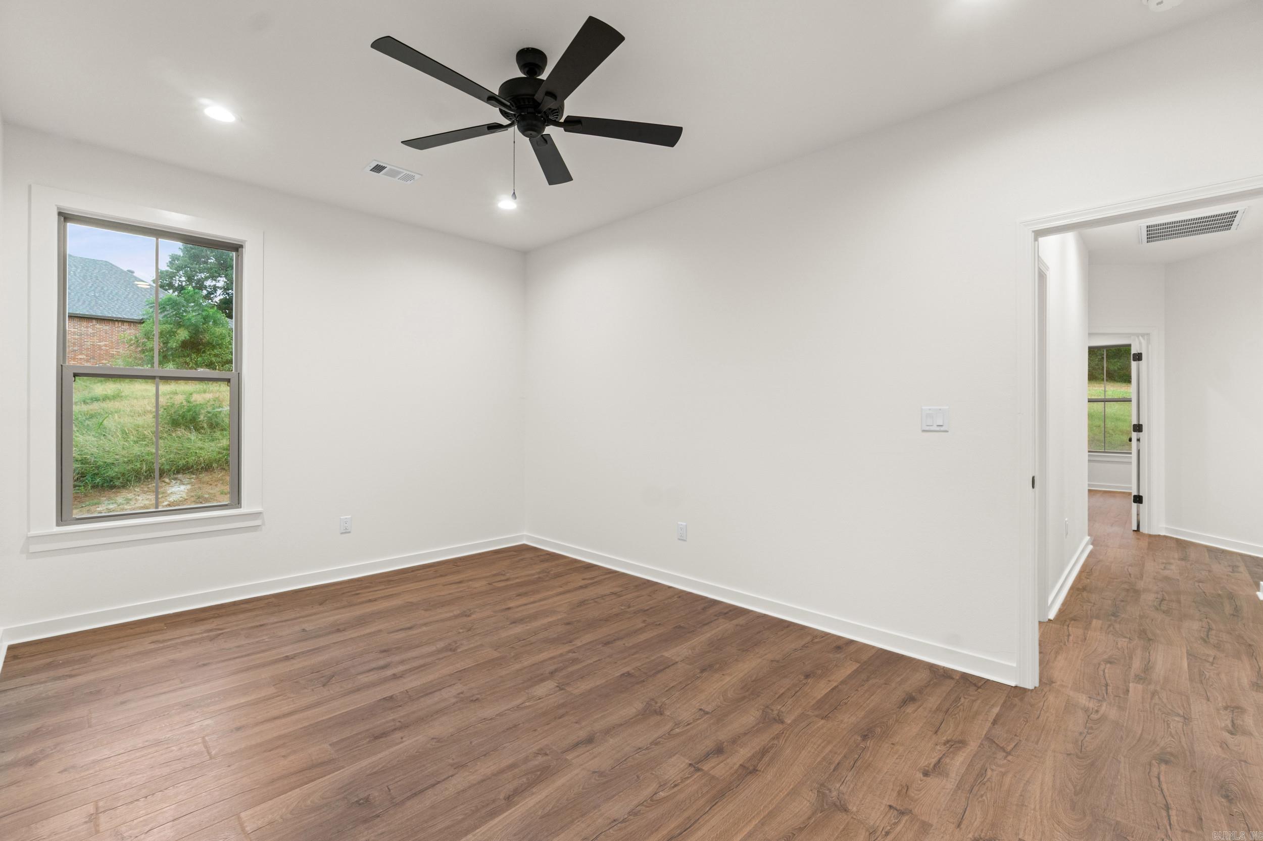 19 Southwind Property Photo 20