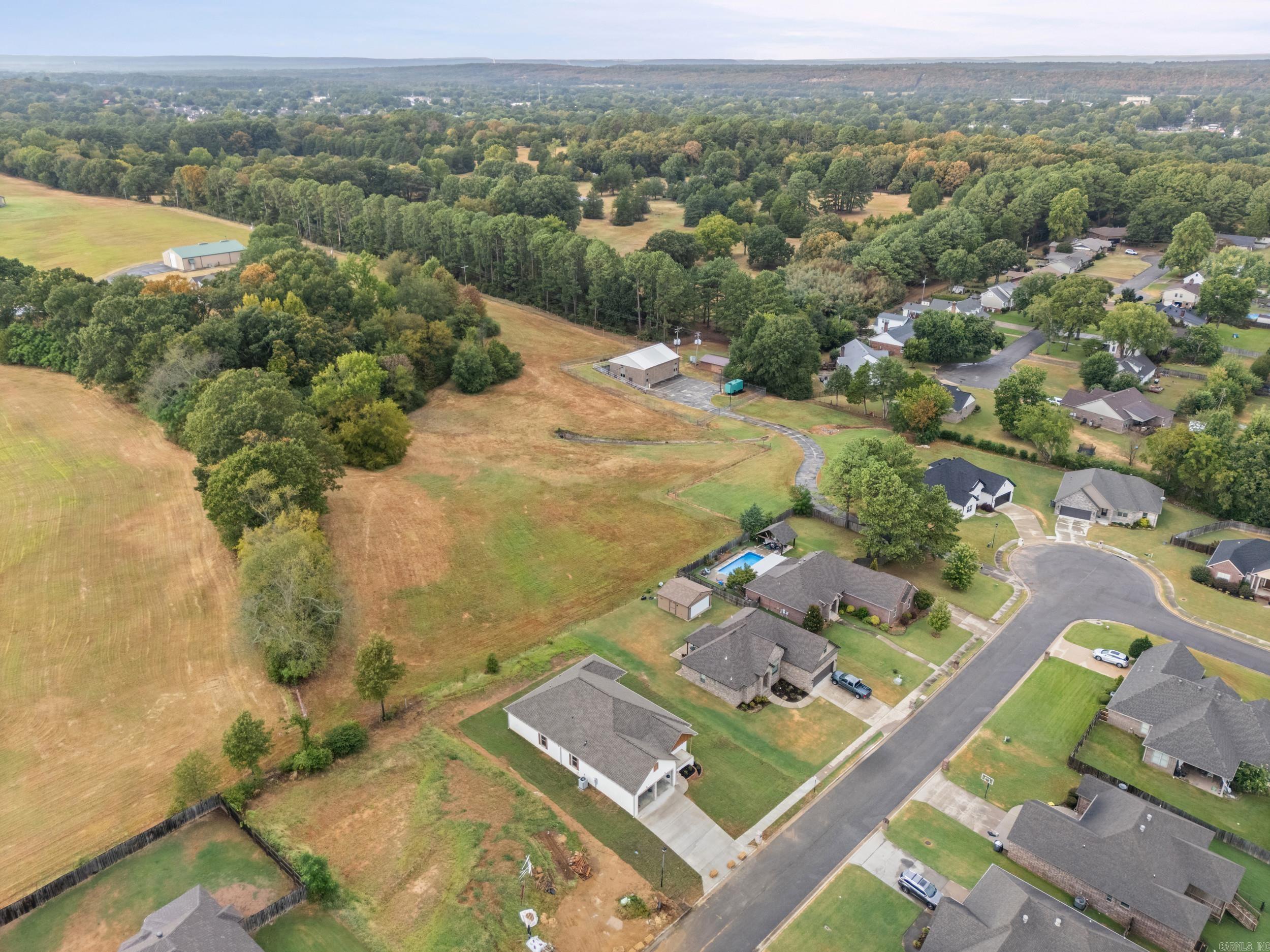 19 Southwind Property Photo 28