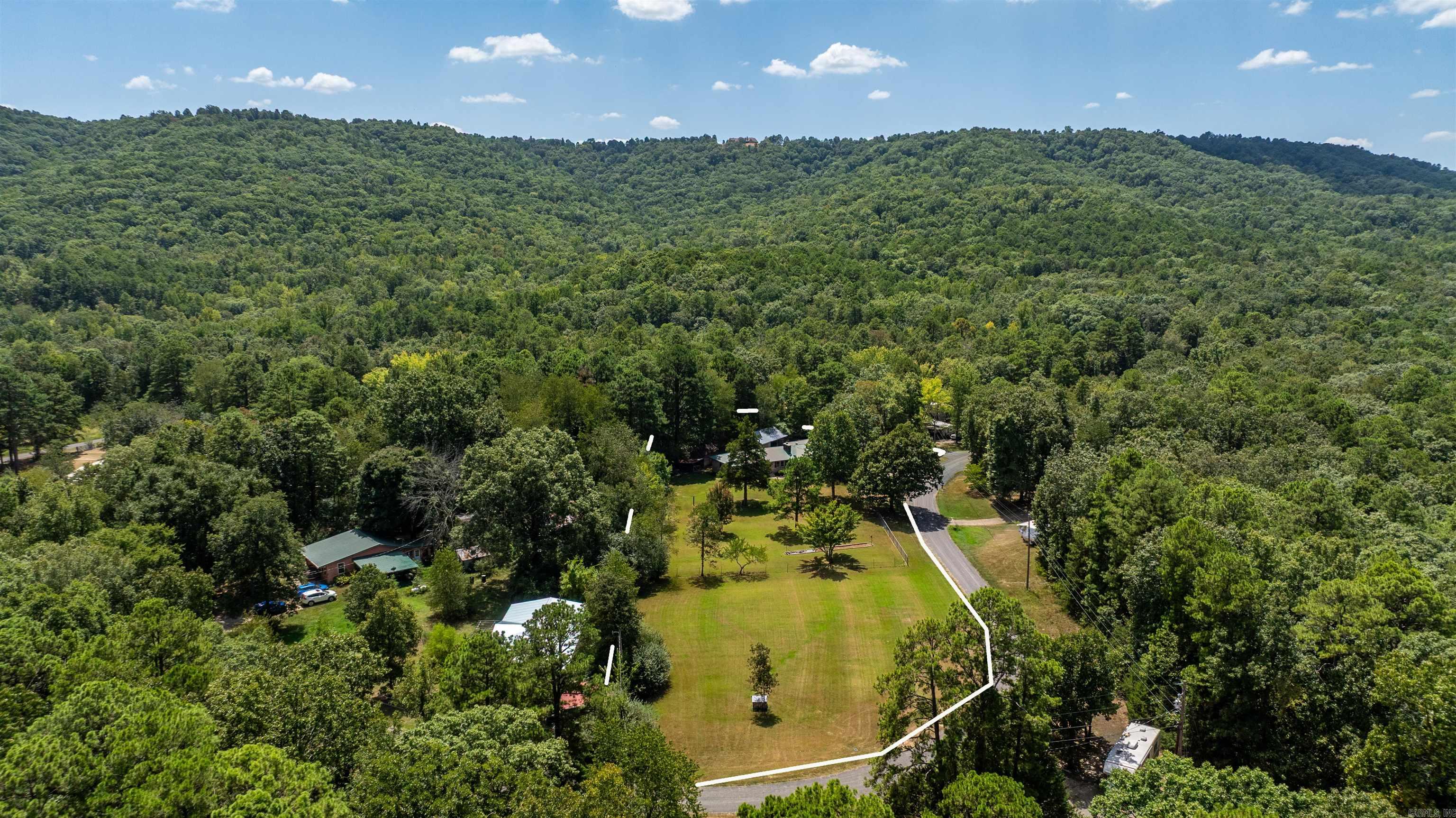 564 Green Tree Road Property Photo 3