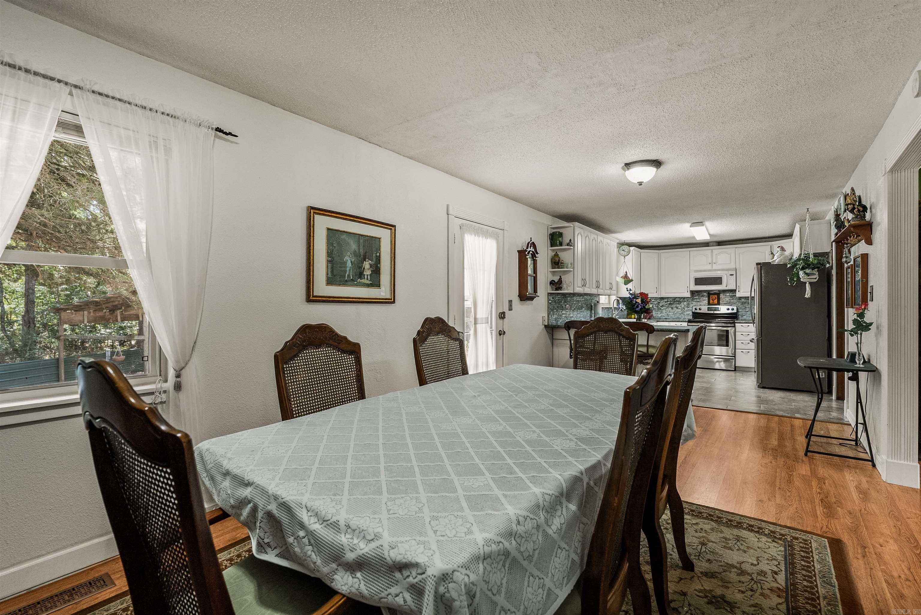 564 Green Tree Road Property Photo 8