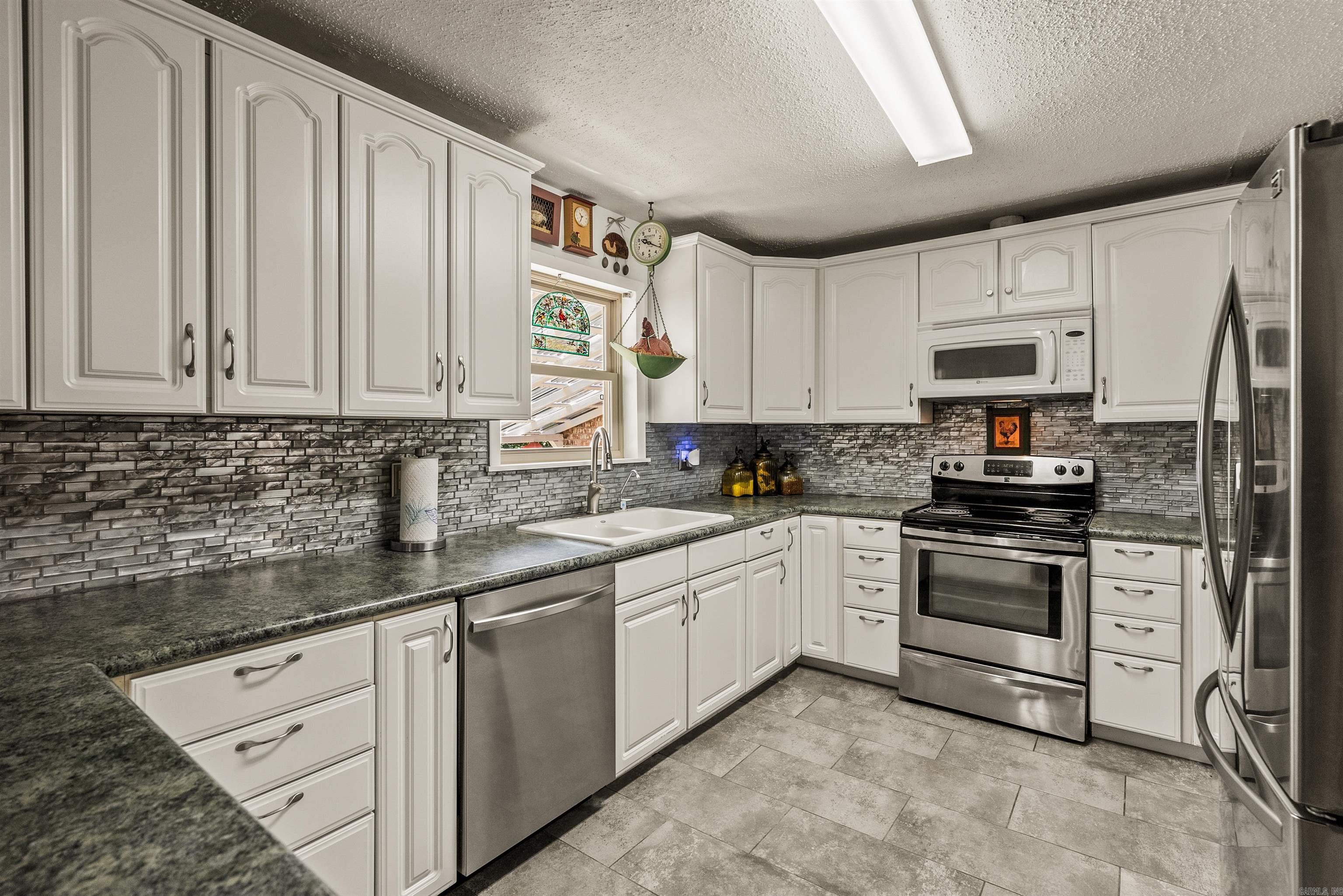 564 Green Tree Road Property Photo 12