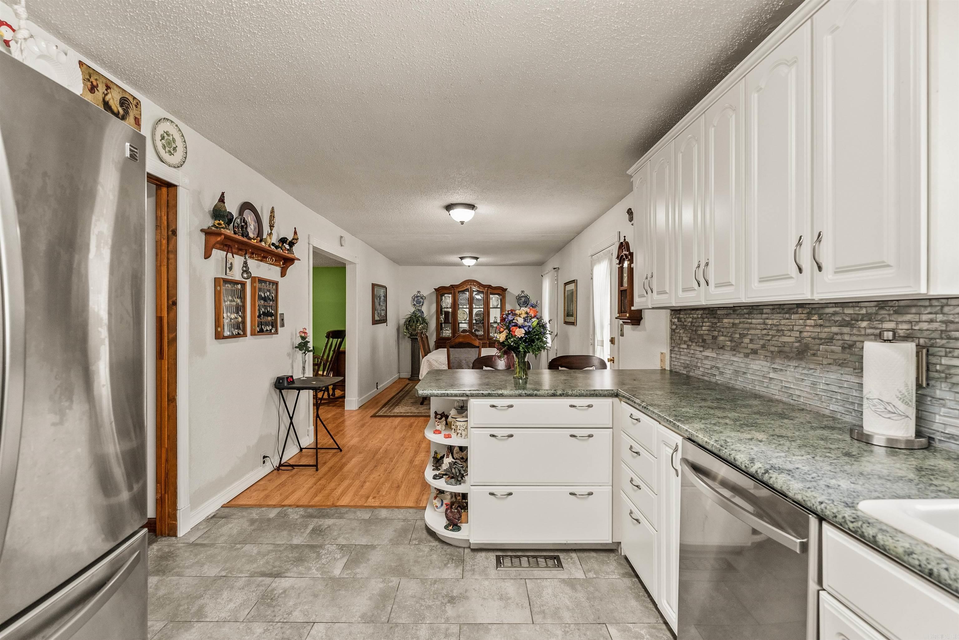 564 Green Tree Road Property Photo 13