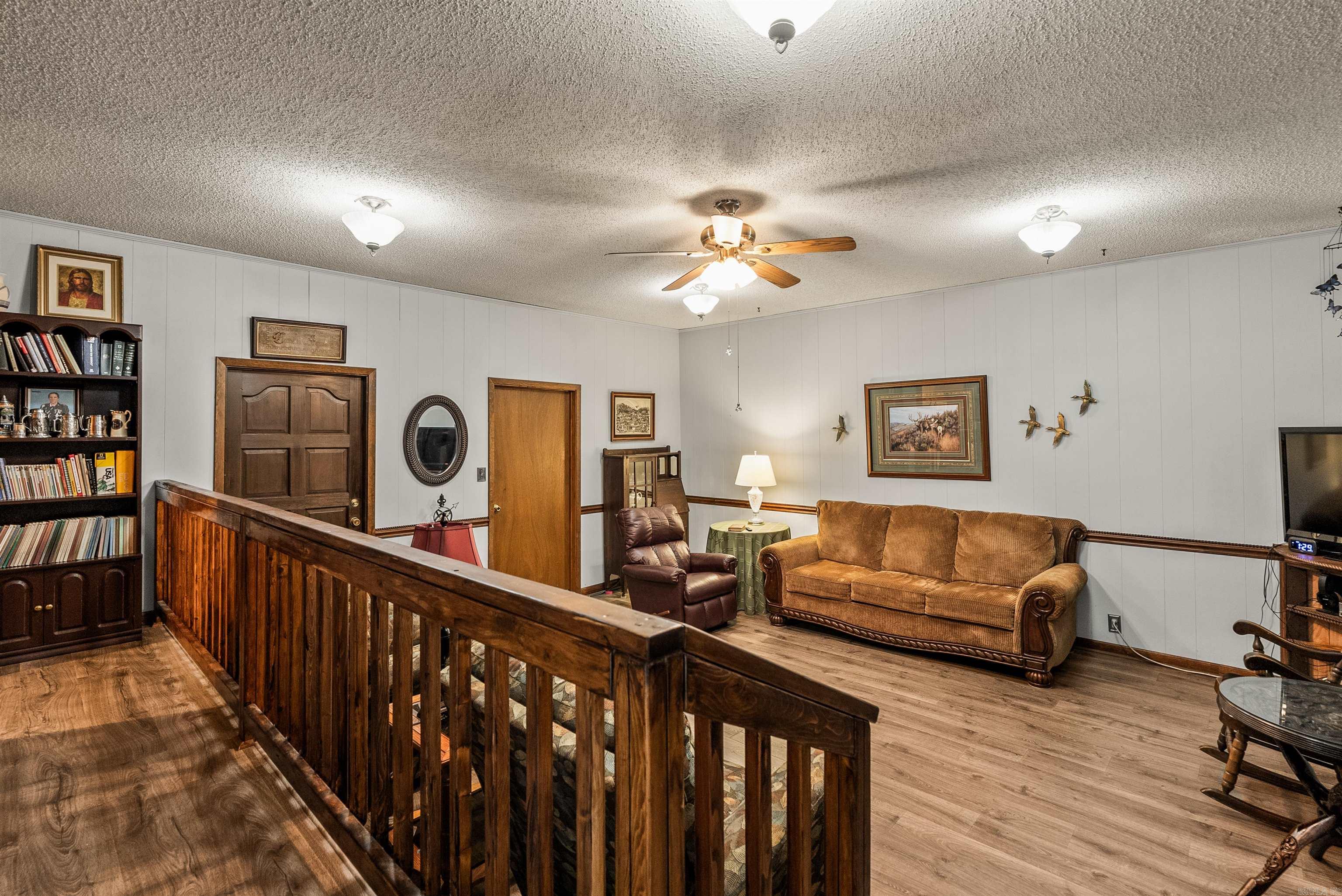 564 Green Tree Road Property Photo 17