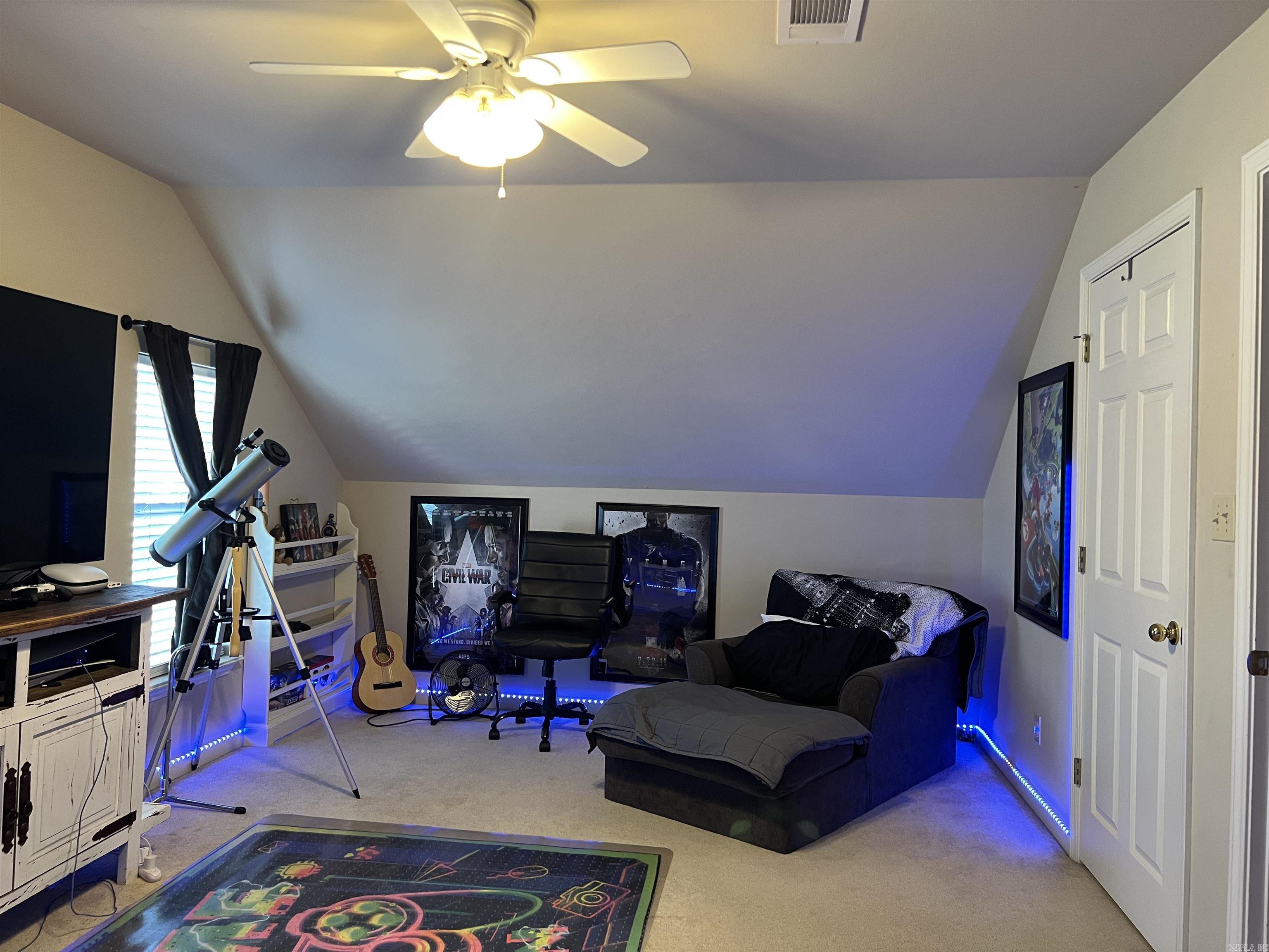 200 Blue Bird Cove Property Photo 36