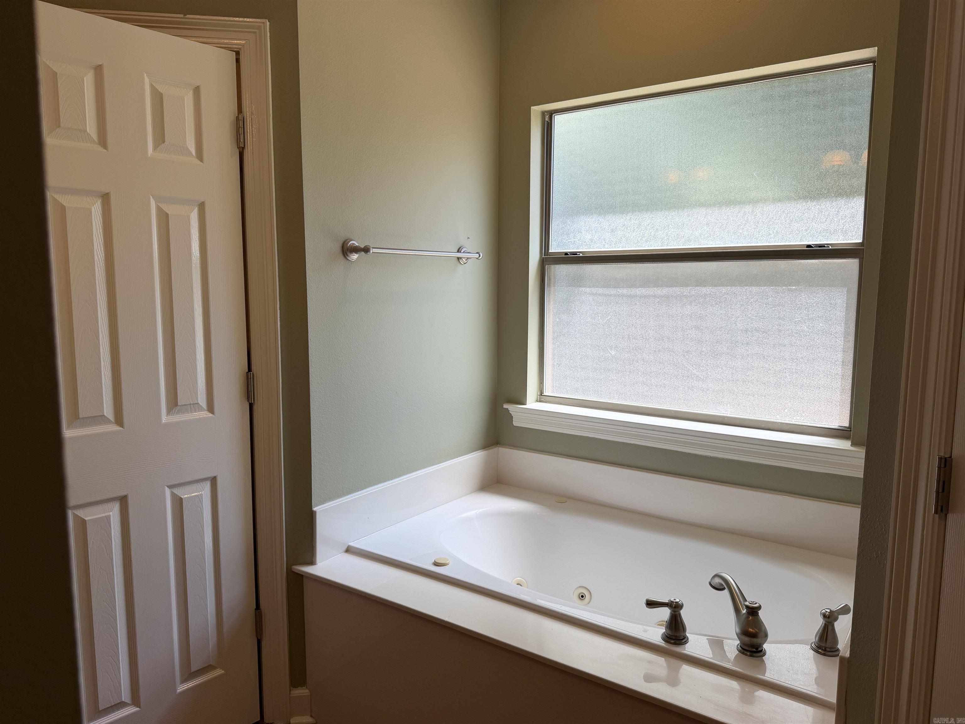 806 Semora Road Property Photo 14