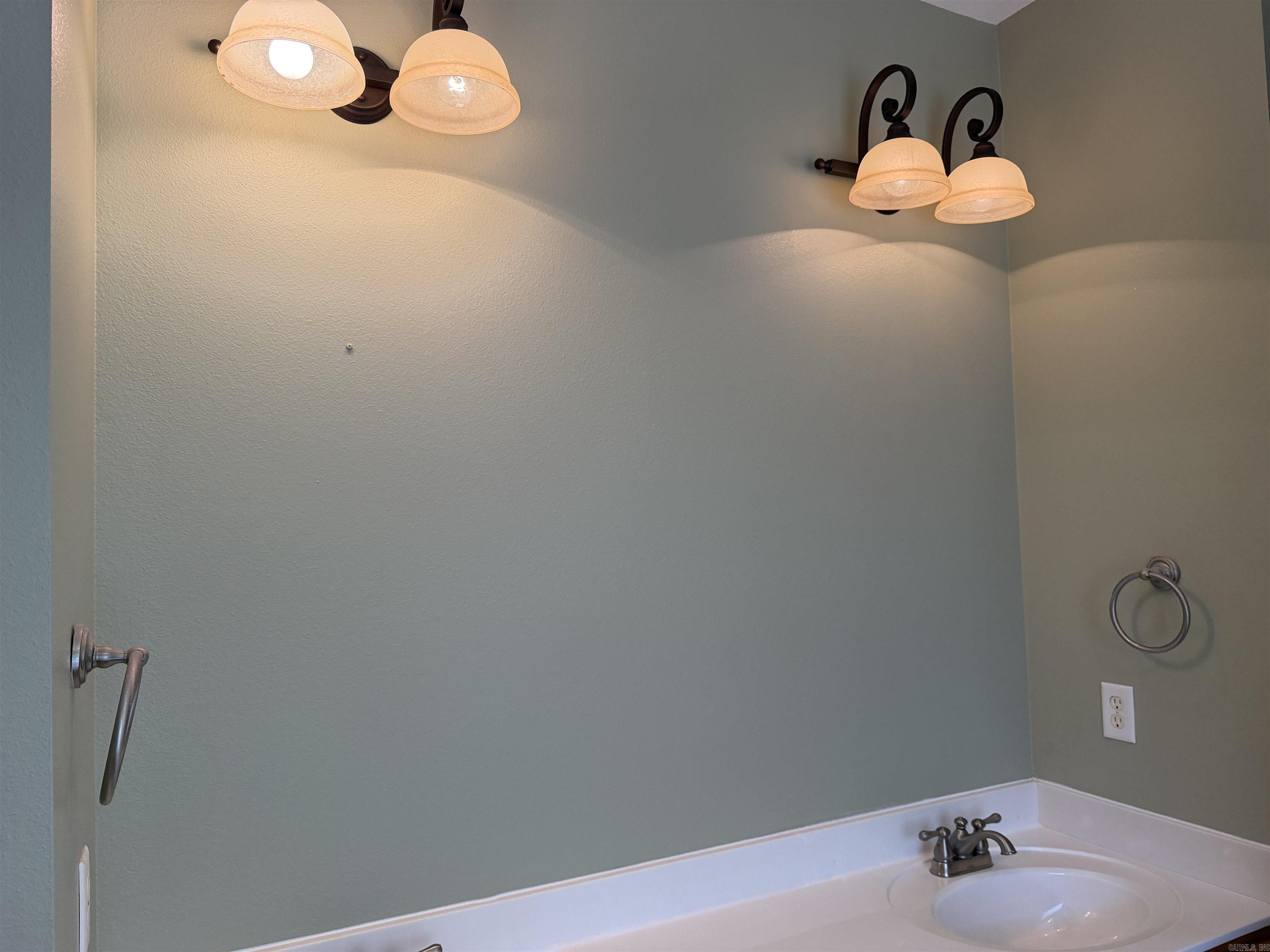 806 Semora Road Property Photo 15