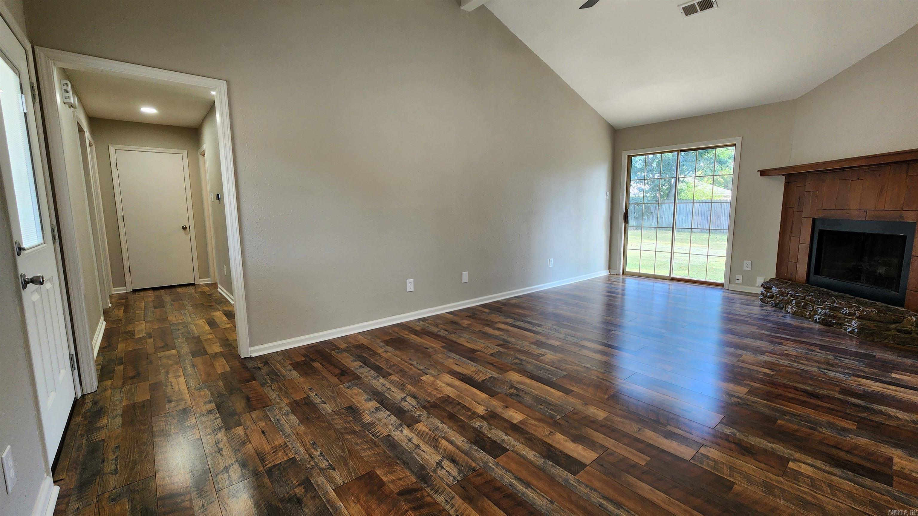 106 Bellevue Circle Property Photo 12