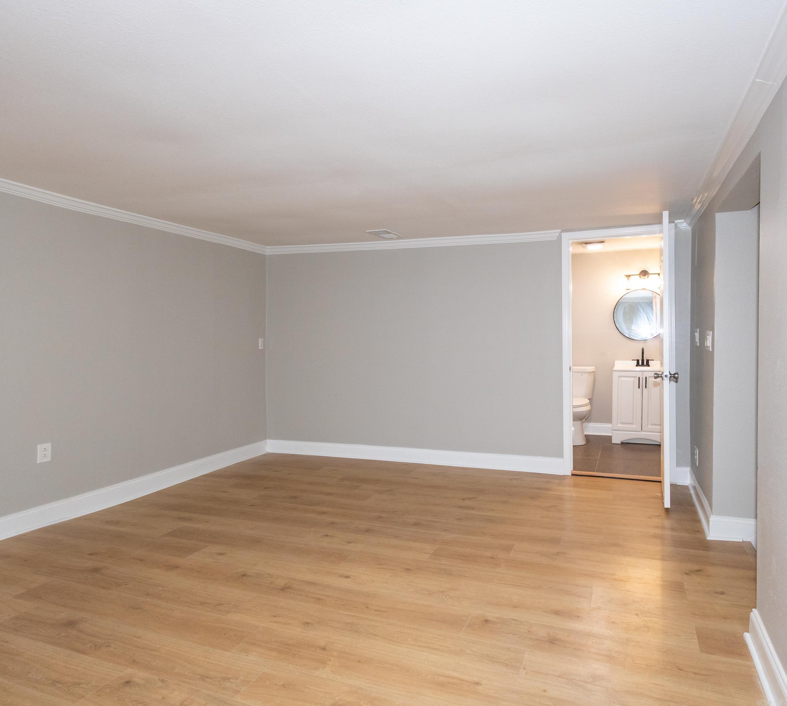 1018 River Street Property Photo 21