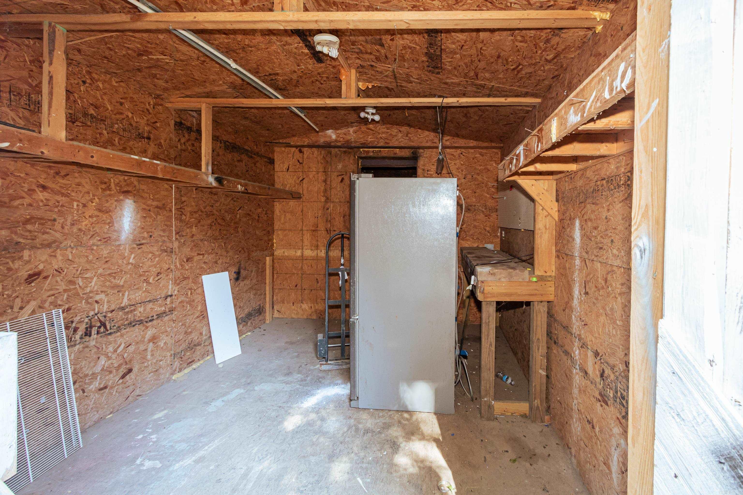 1018 River Street Property Photo 27