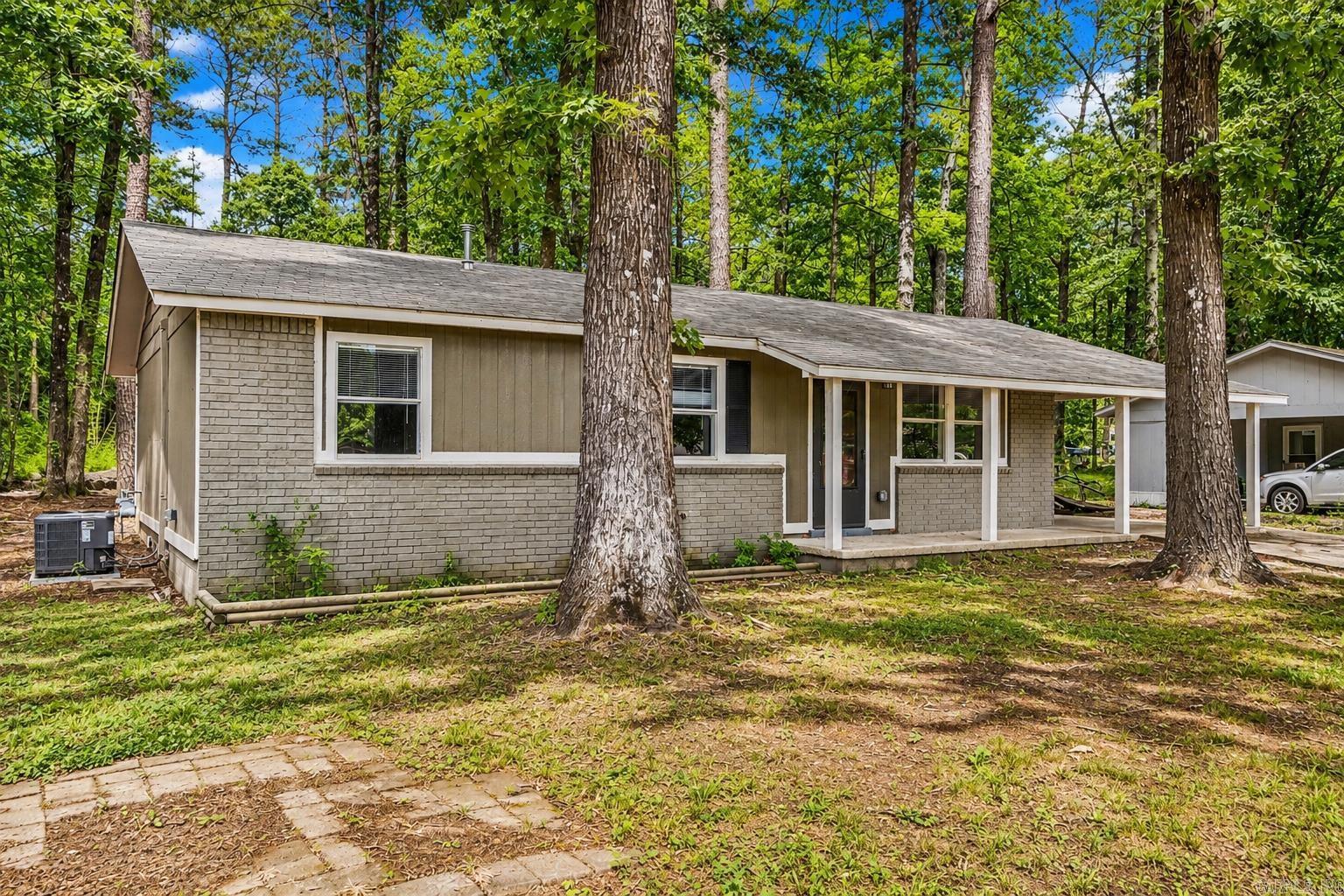 6521 Grayson Drive Property Photo 3