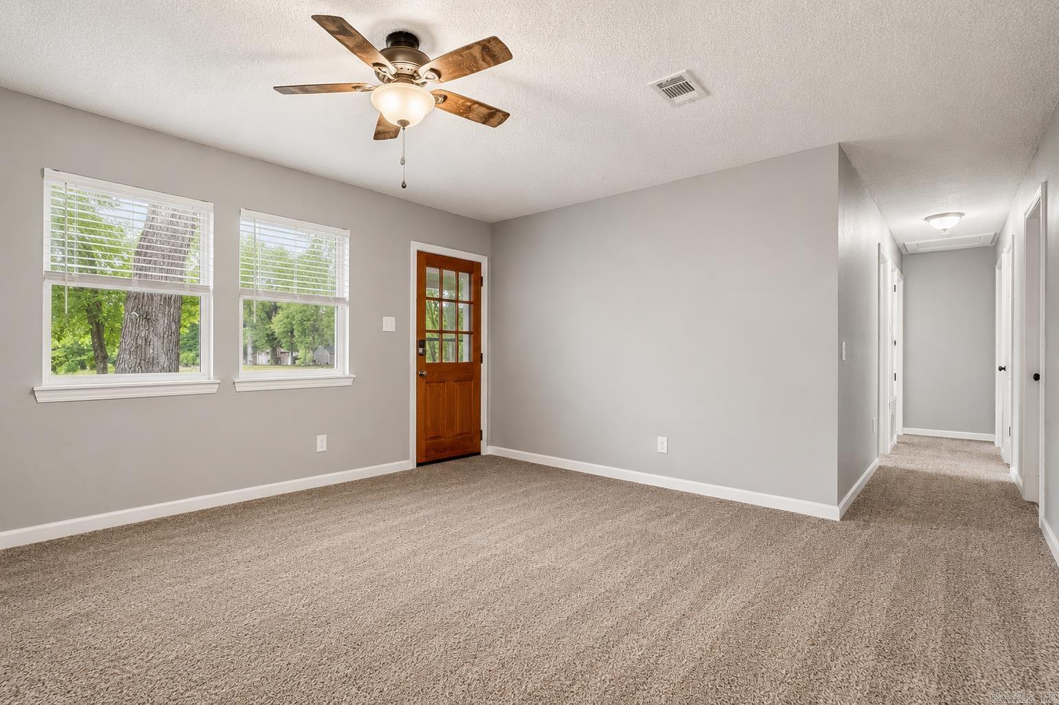6521 Grayson Drive Property Photo 5