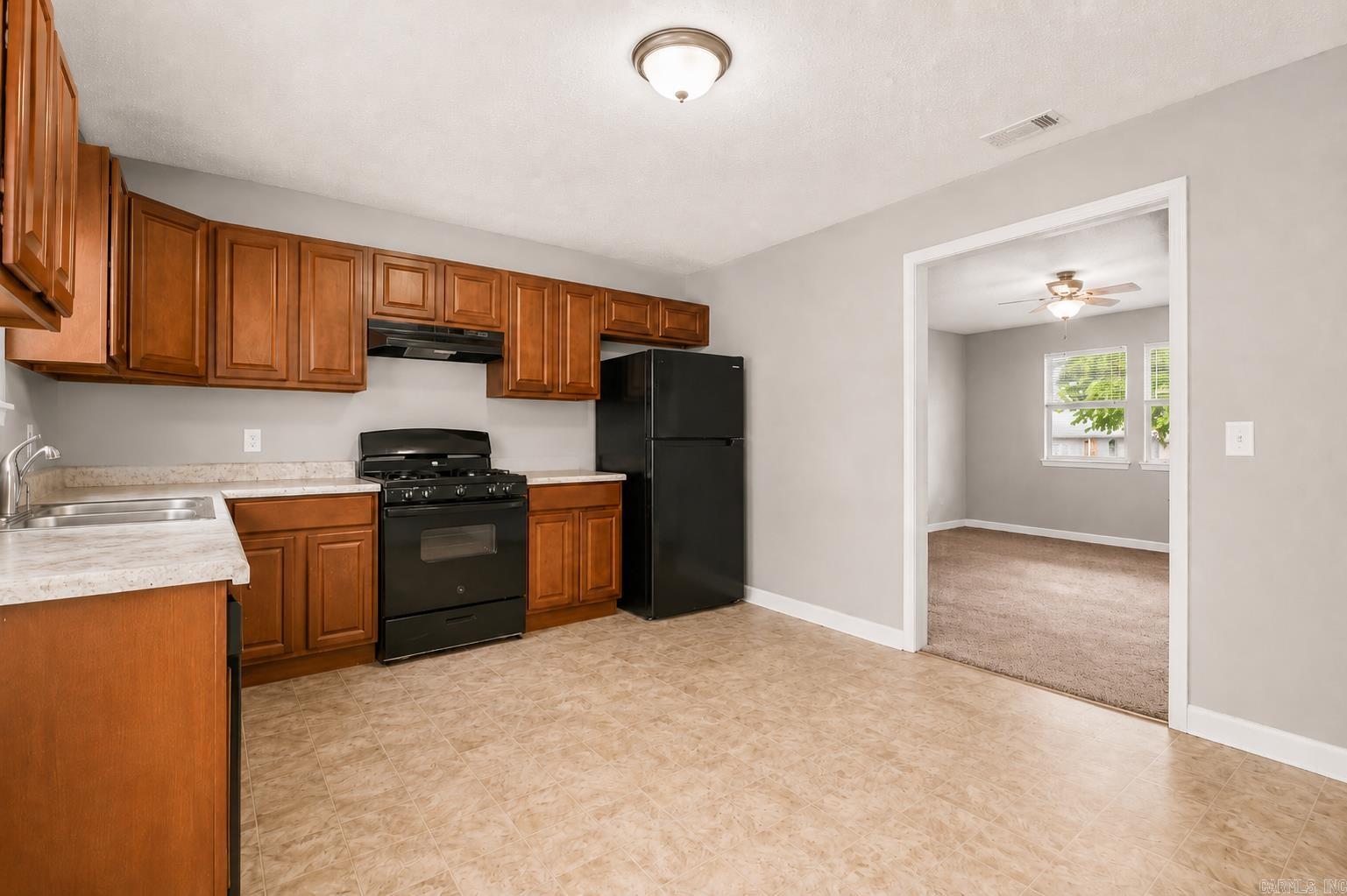 6521 Grayson Drive Property Photo 8