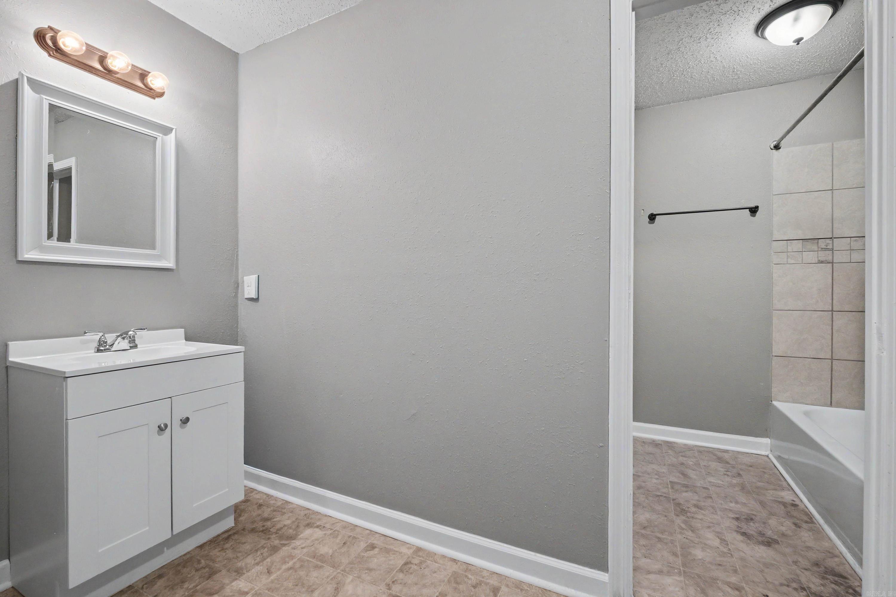 6521 Grayson Drive Property Photo 14