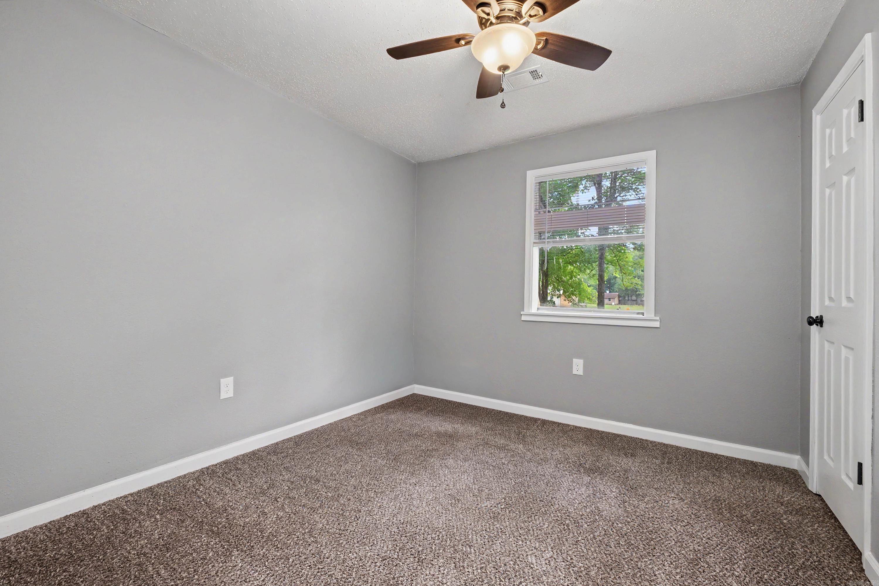 6521 Grayson Drive Property Photo 16