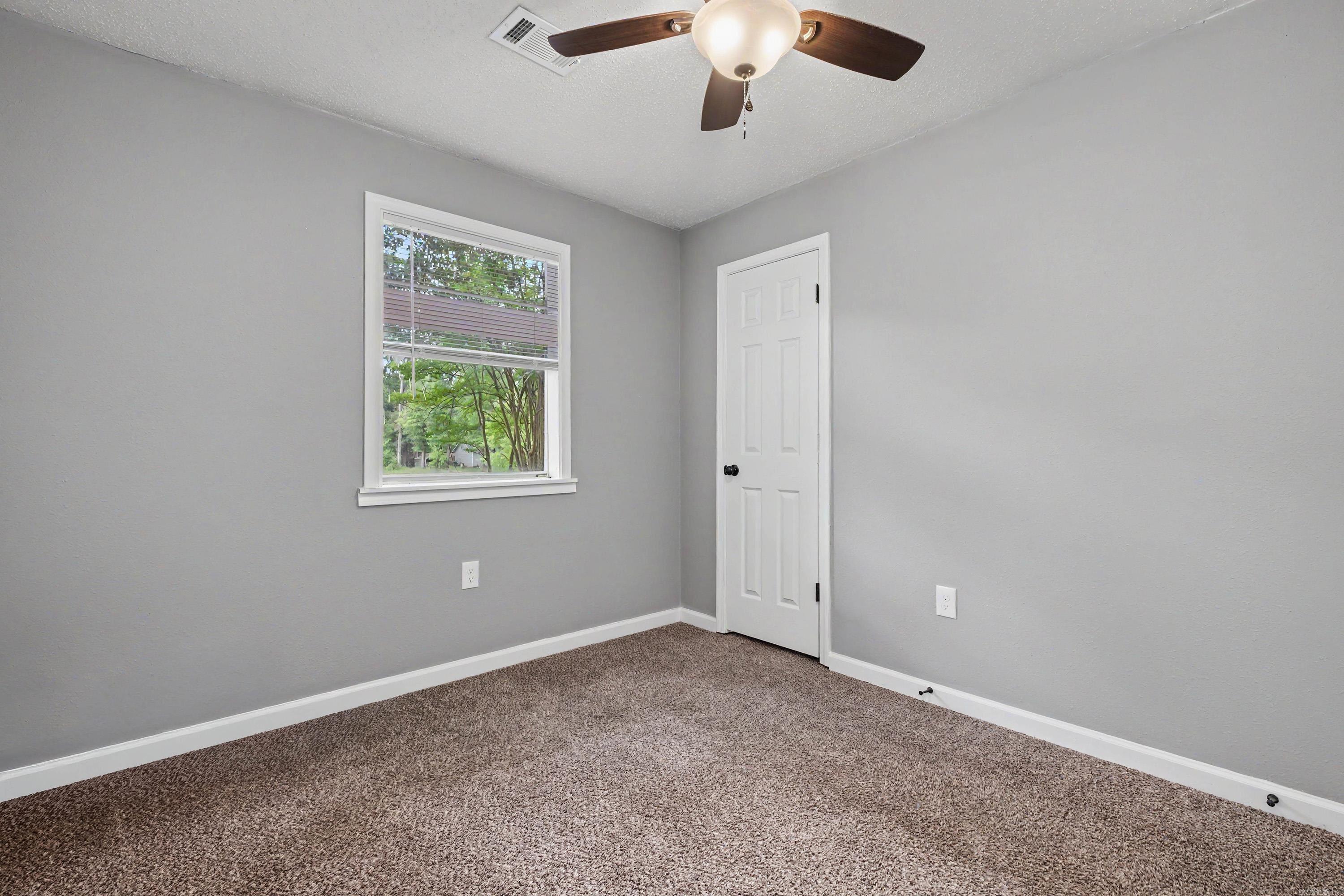 6521 Grayson Drive Property Photo 17