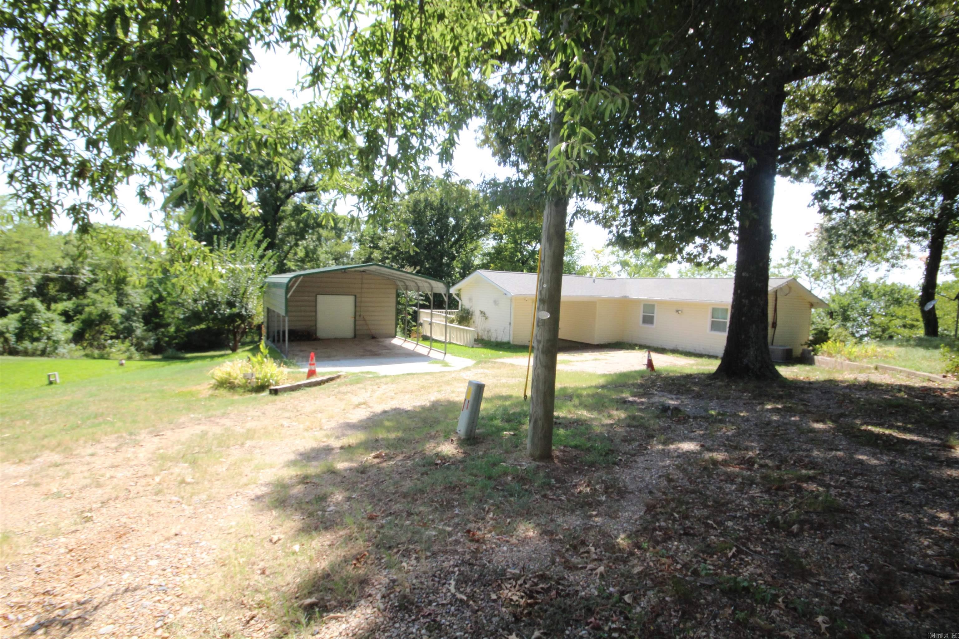 118 Lakefork Drive Property Photo 1