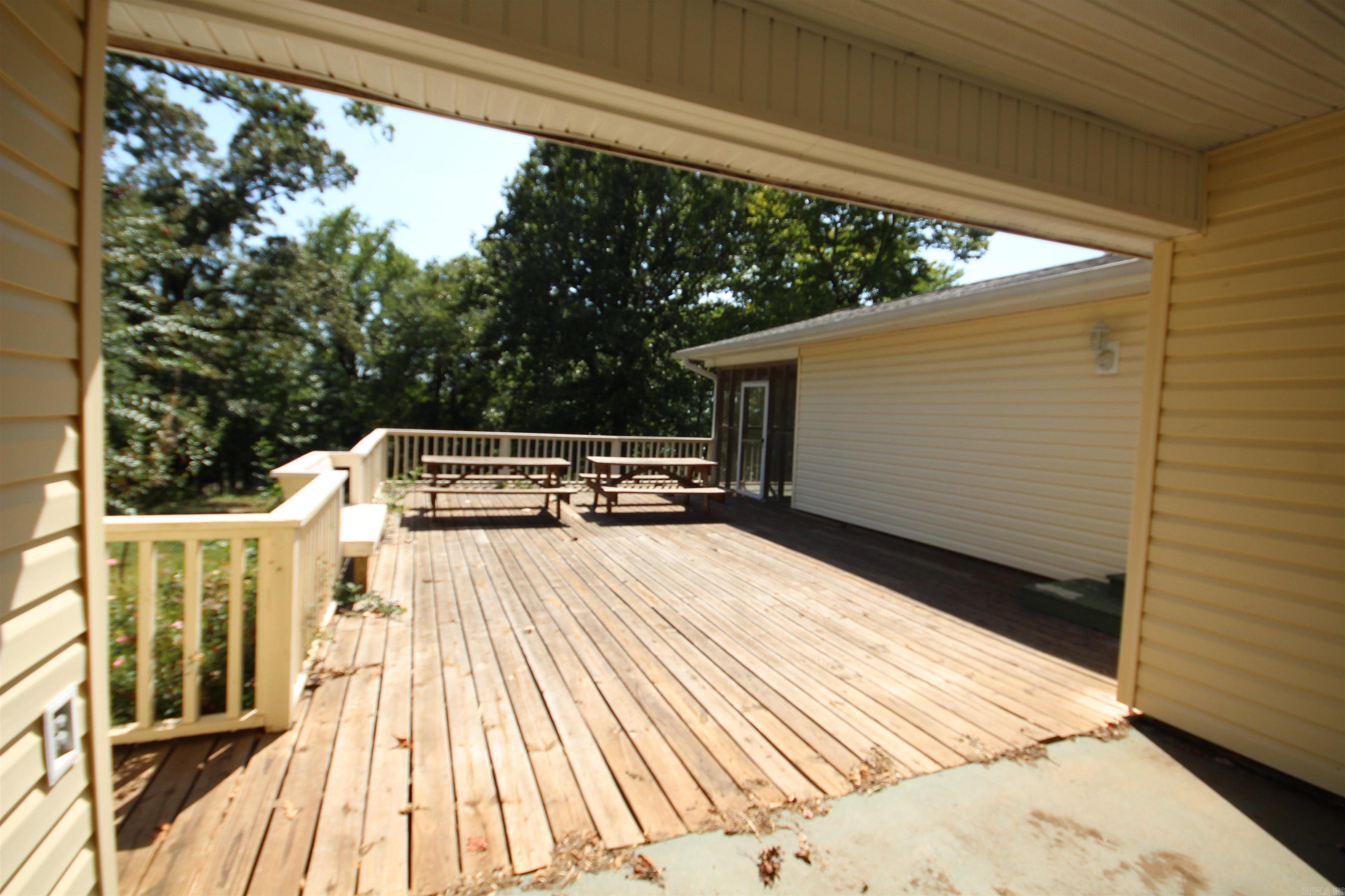 118 Lakefork Drive Property Photo 10