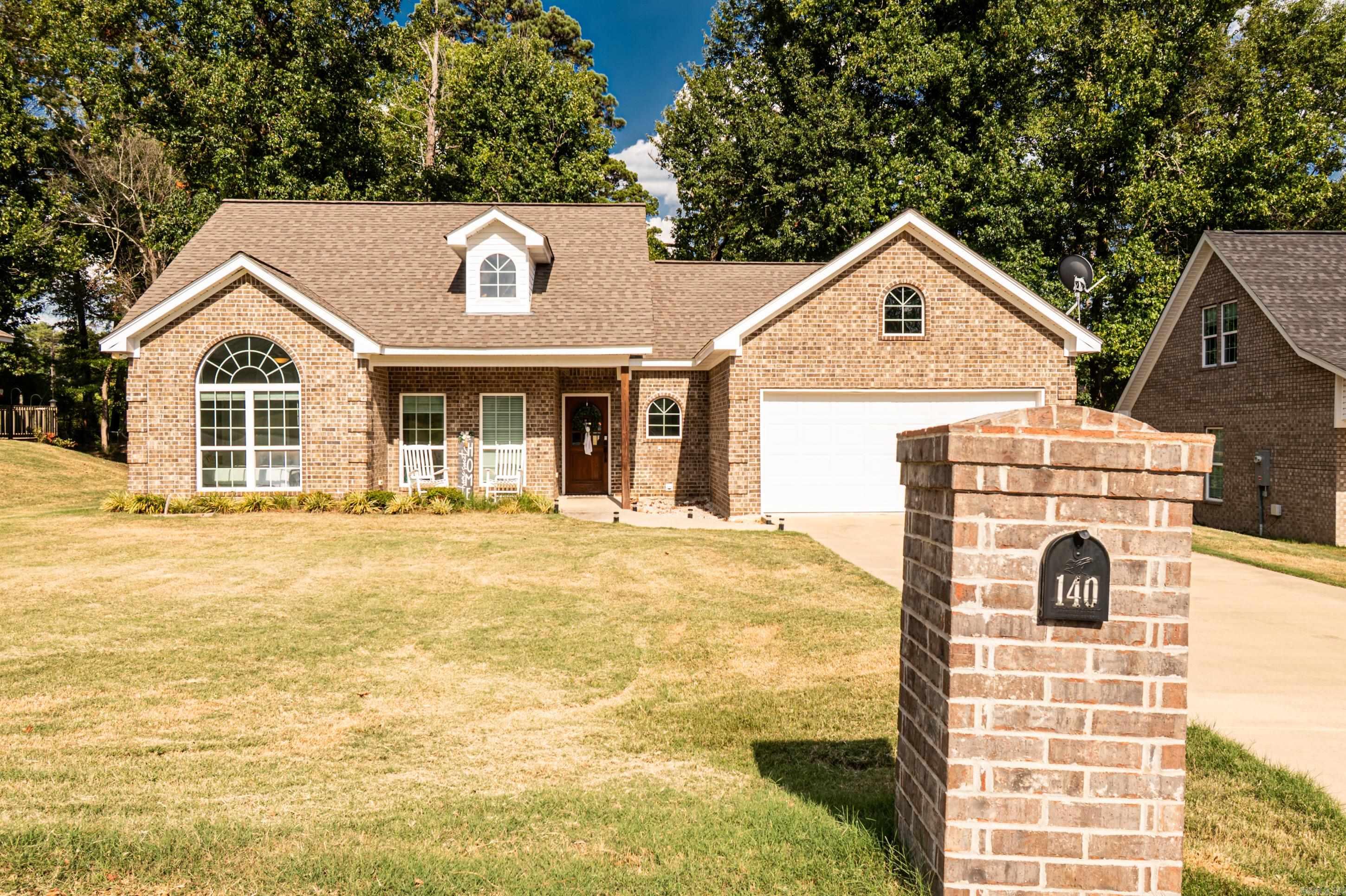 140 Mayhaw Ln Property Photo 1