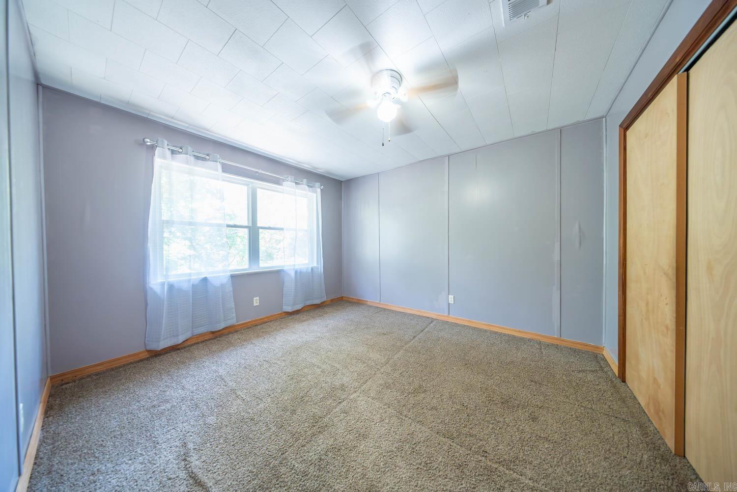 1527 W Cardinal Drive Property Photo 10