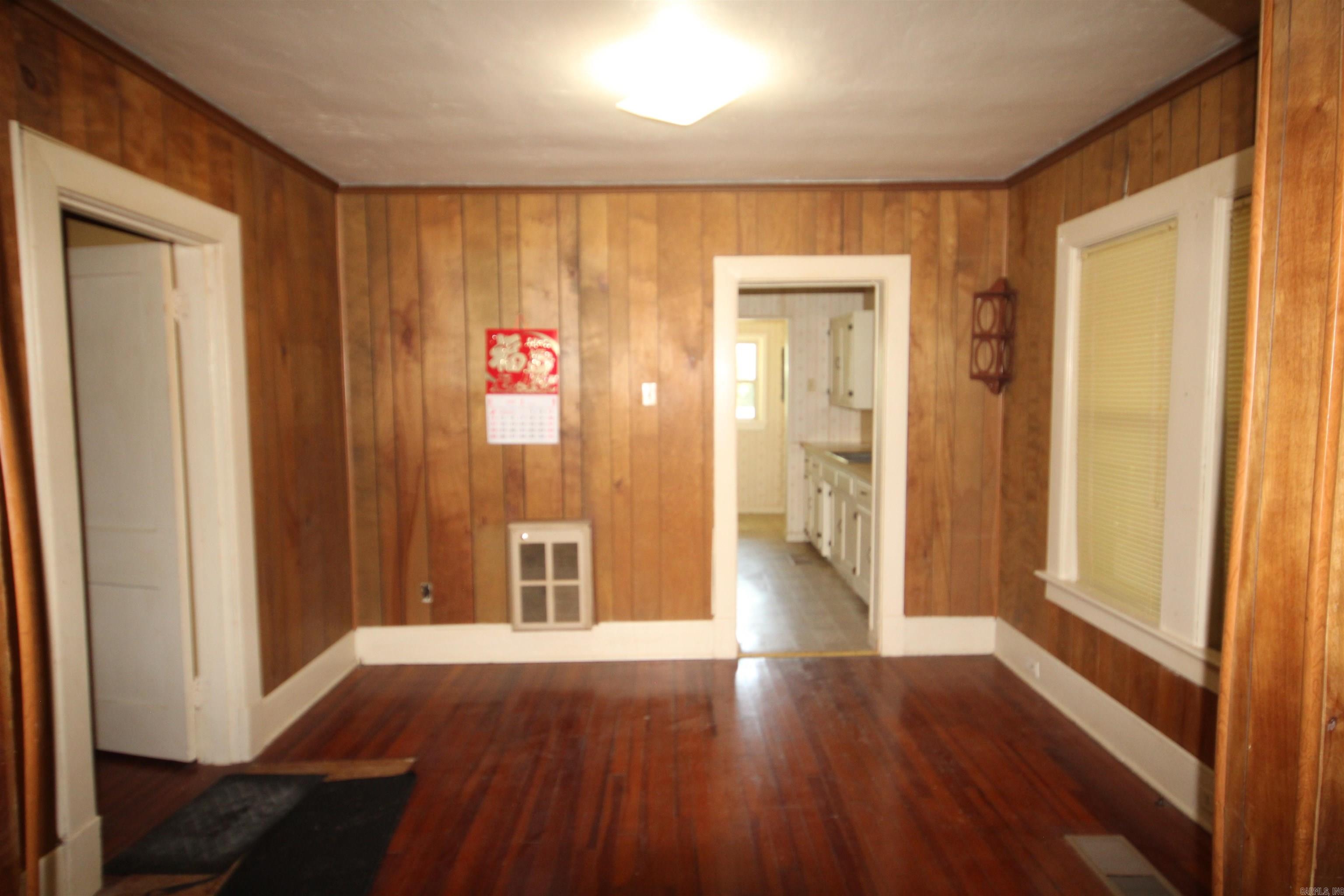 112 Lakefork Drive Property Photo 5