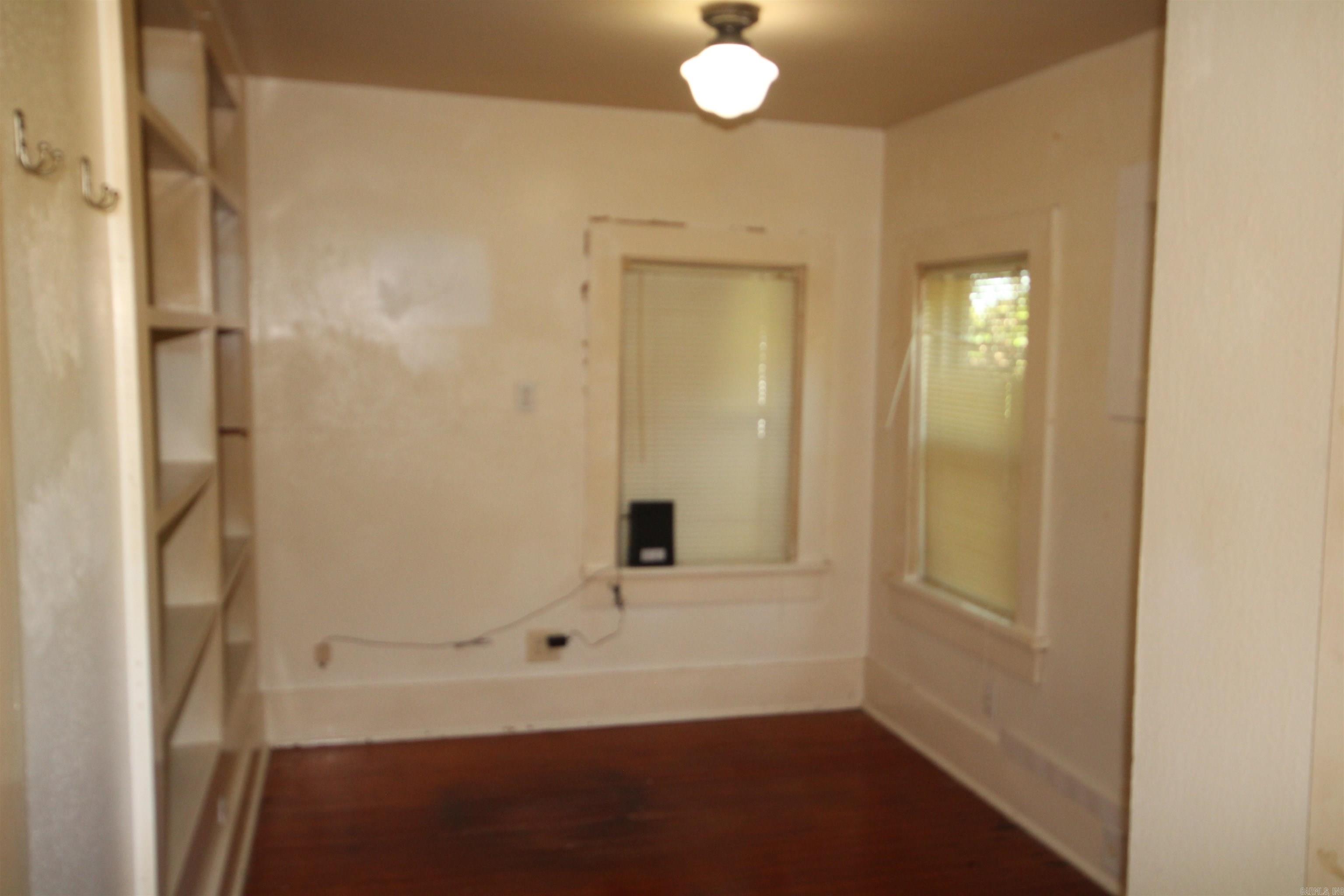 112 Lakefork Drive Property Photo 10