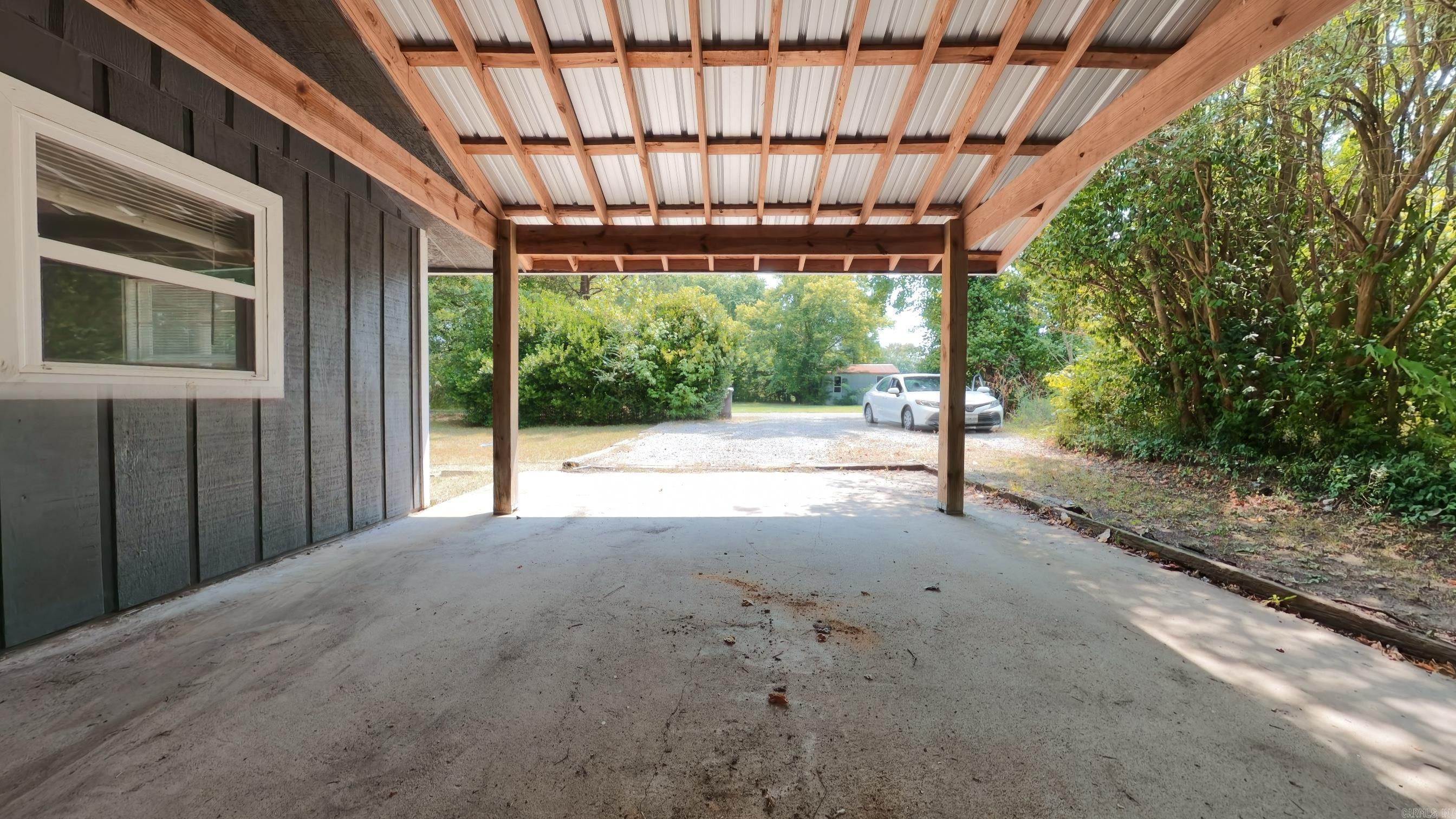 35 N Goodwin Street Property Photo 28