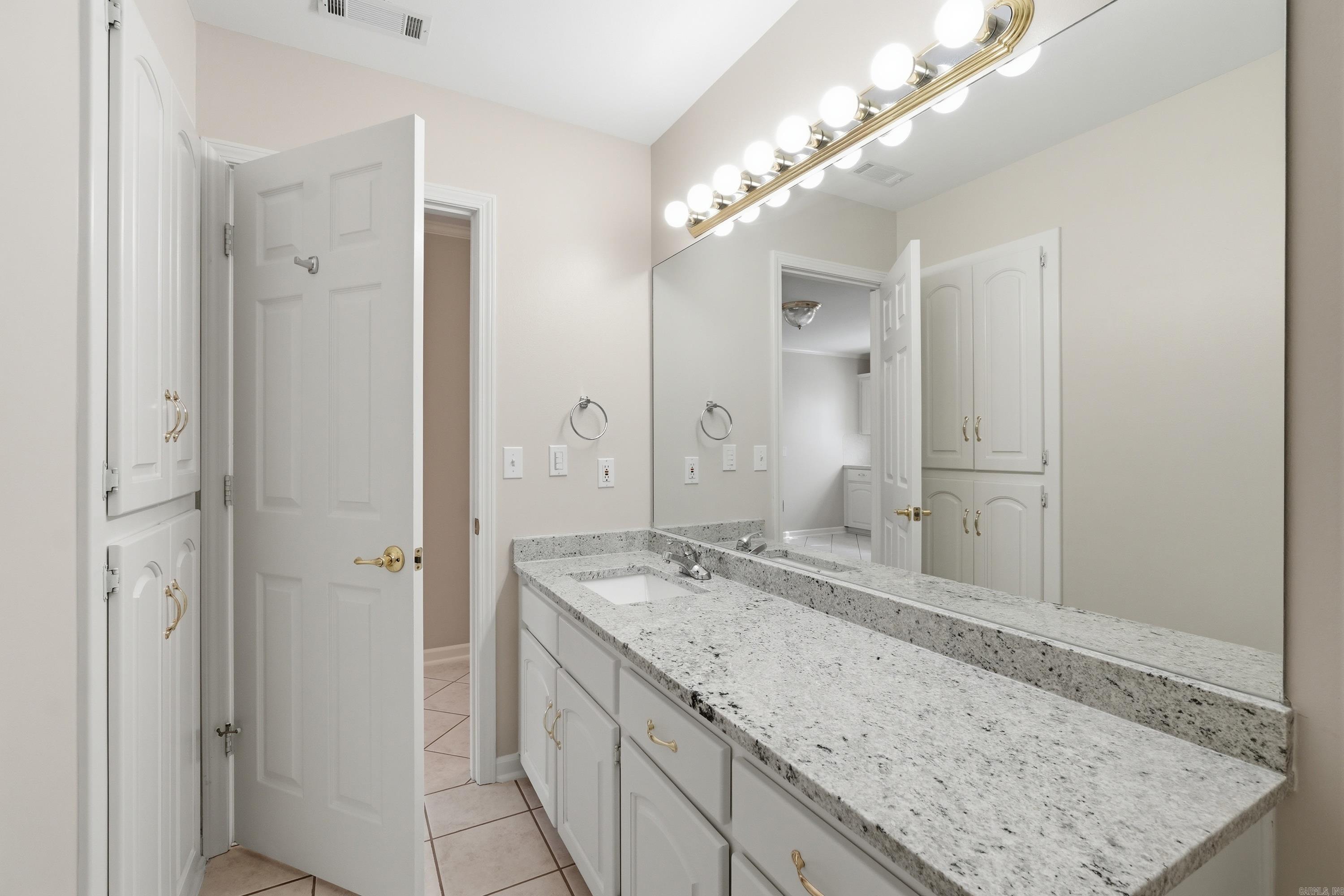12 Westhaven Place Property Photo 30