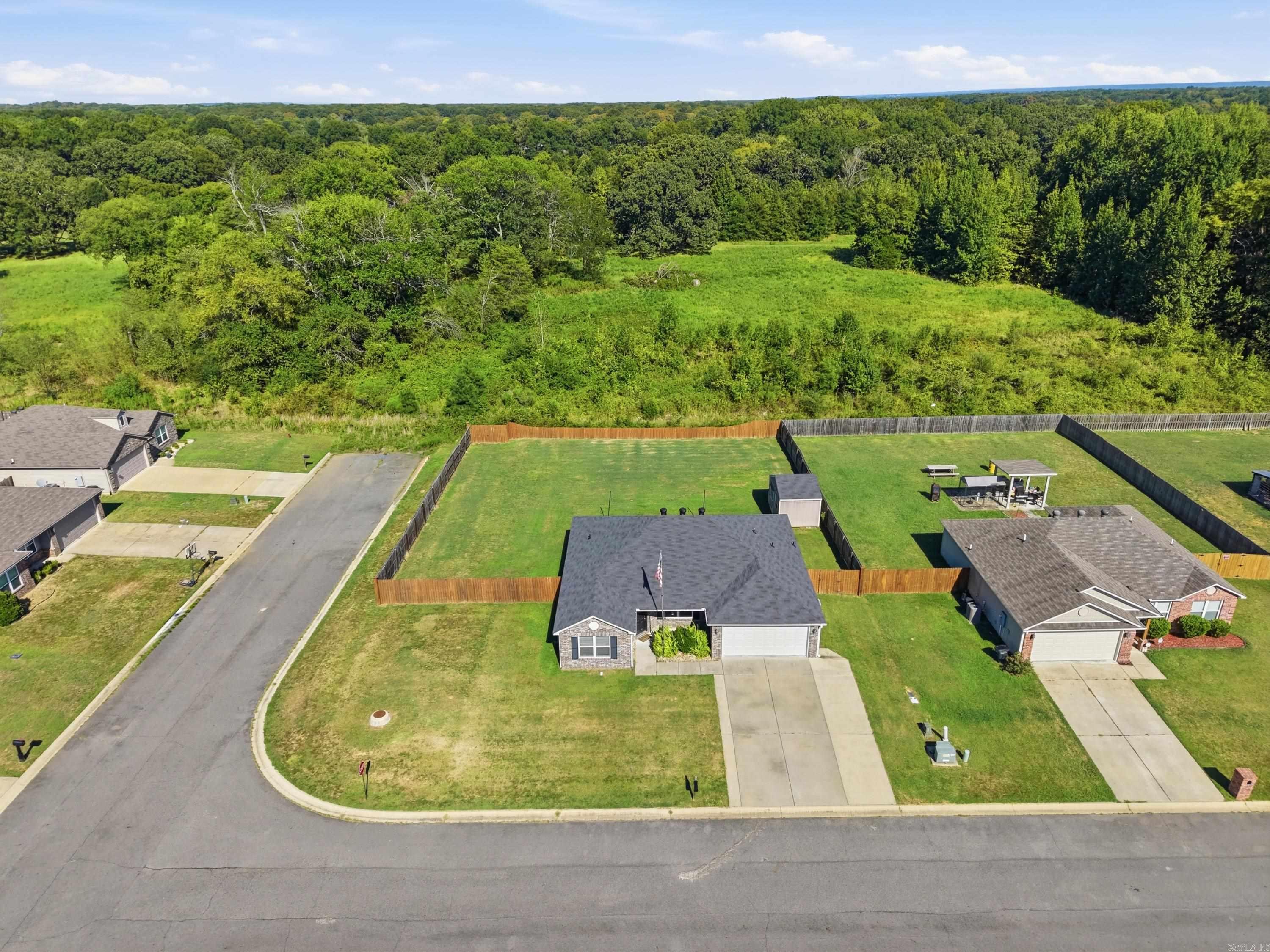 200 Hemlock Drive Property Photo 32