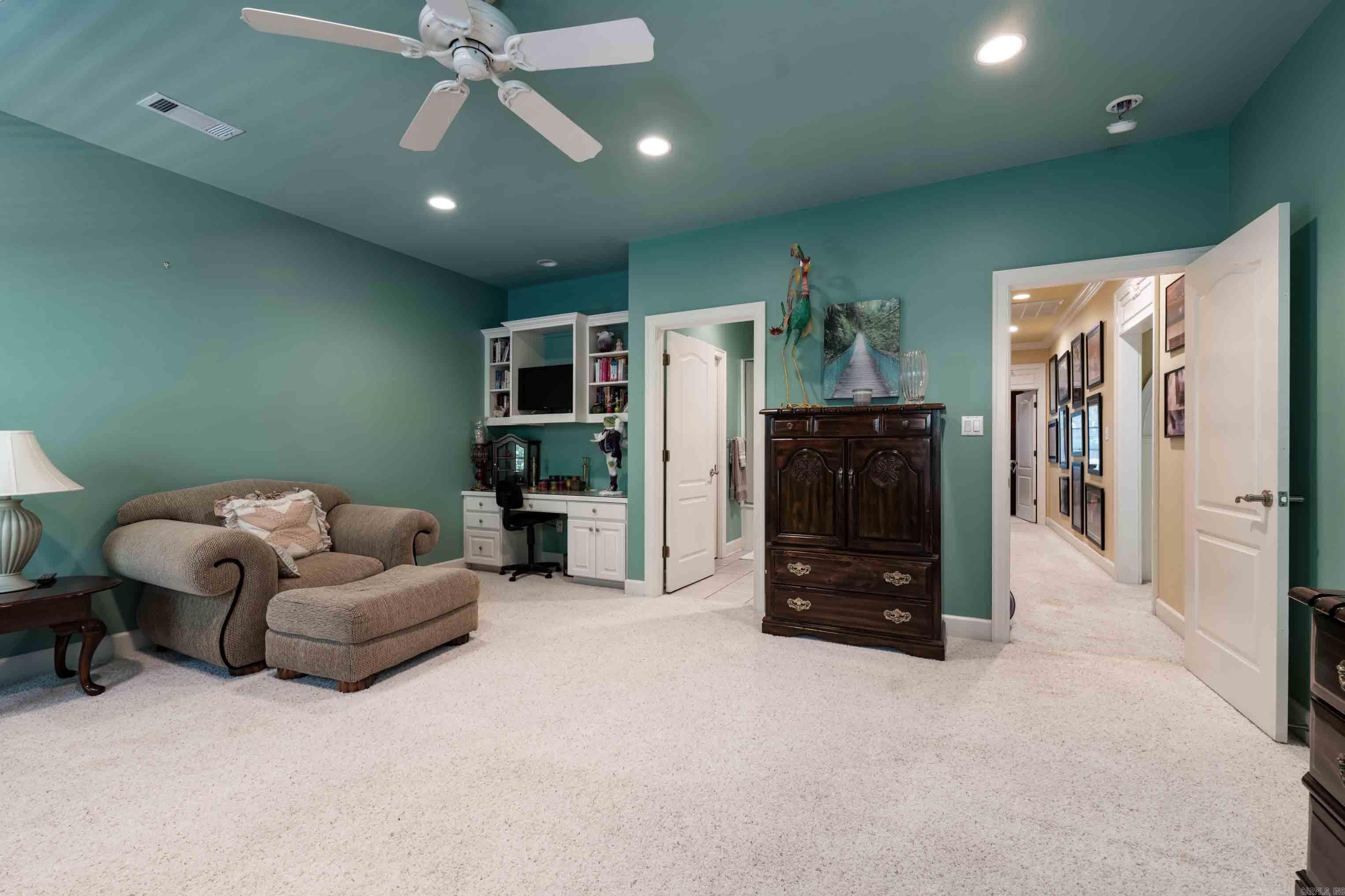 561 Silverwood Trail Property Photo 39