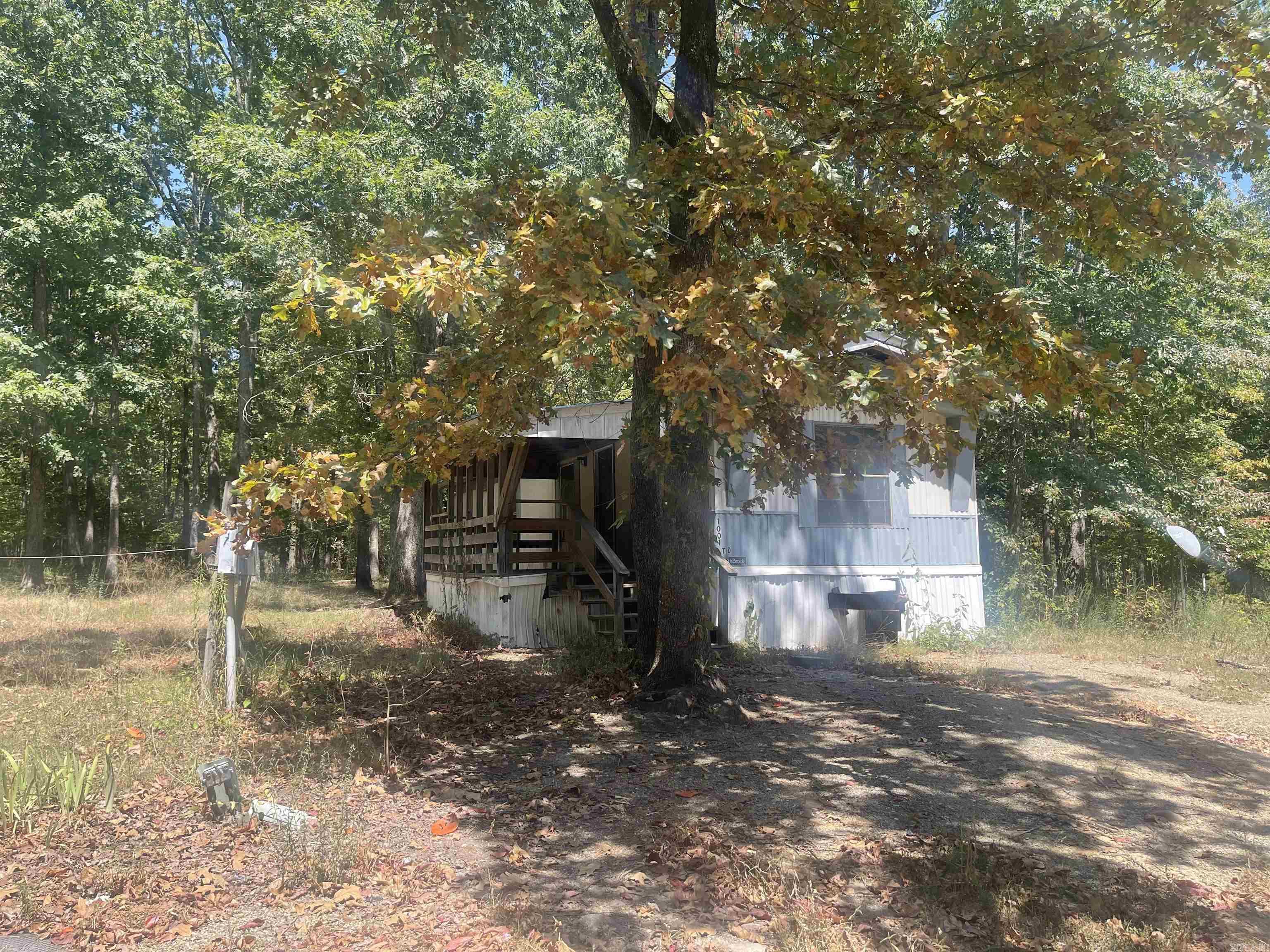 1001 N Eve Street Property Photo 1