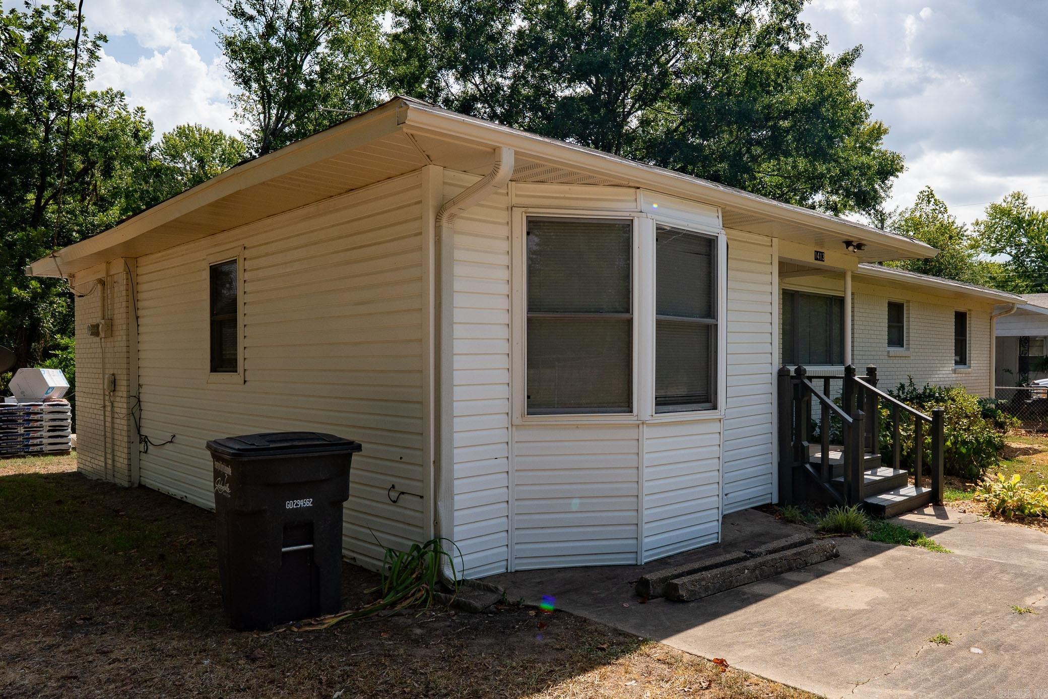 1413 Graham Rd Property Photo 3