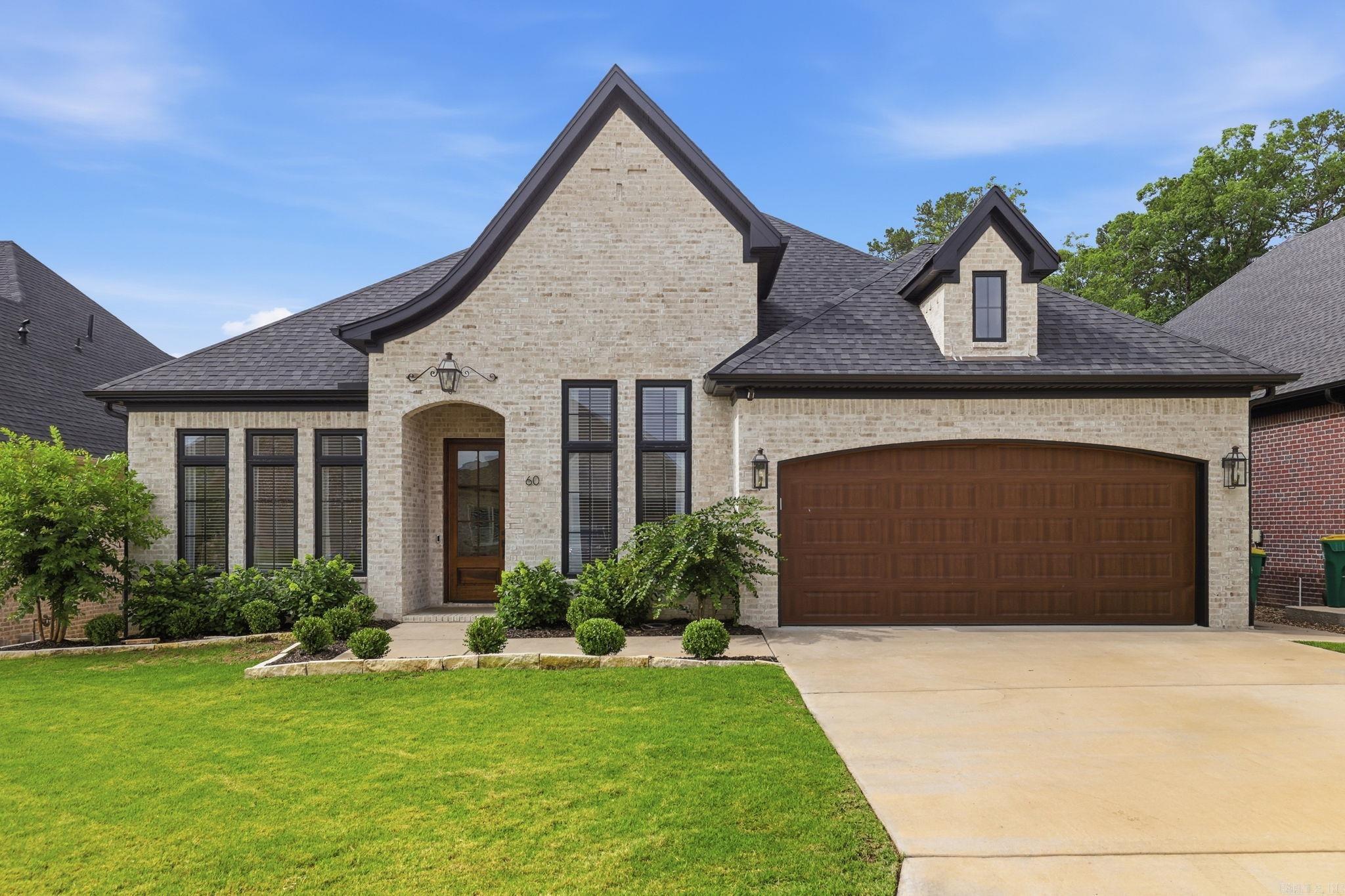 60 Copper Circle Property Photo 1