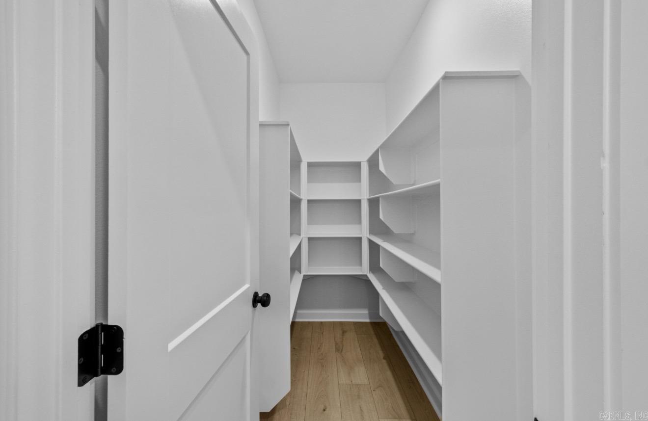 908 Judson Avenue Property Photo 10