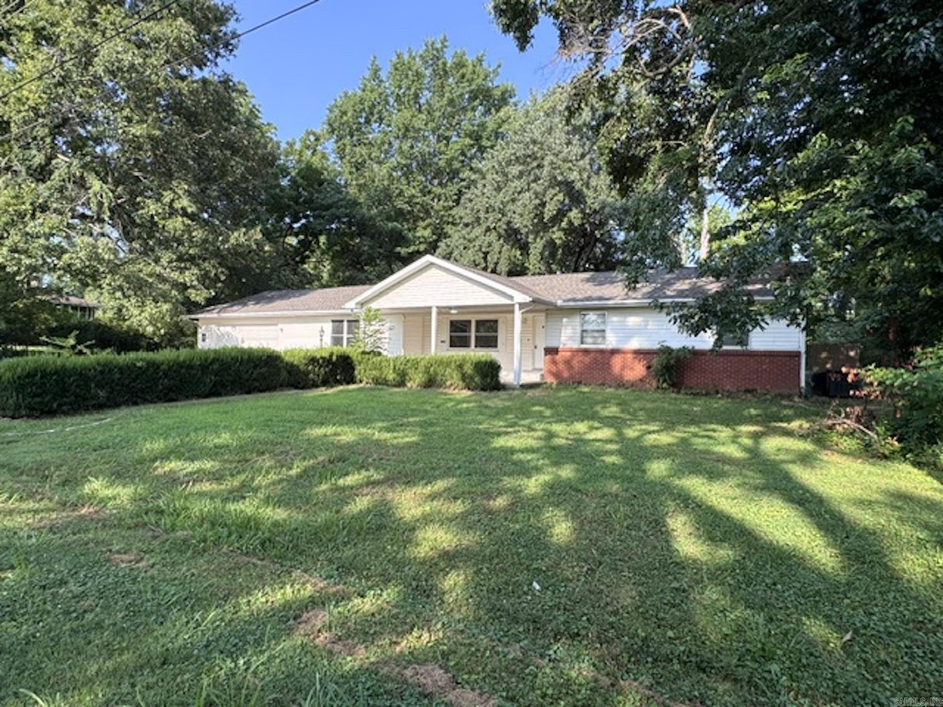 1024 Maple Street Property Photo 1