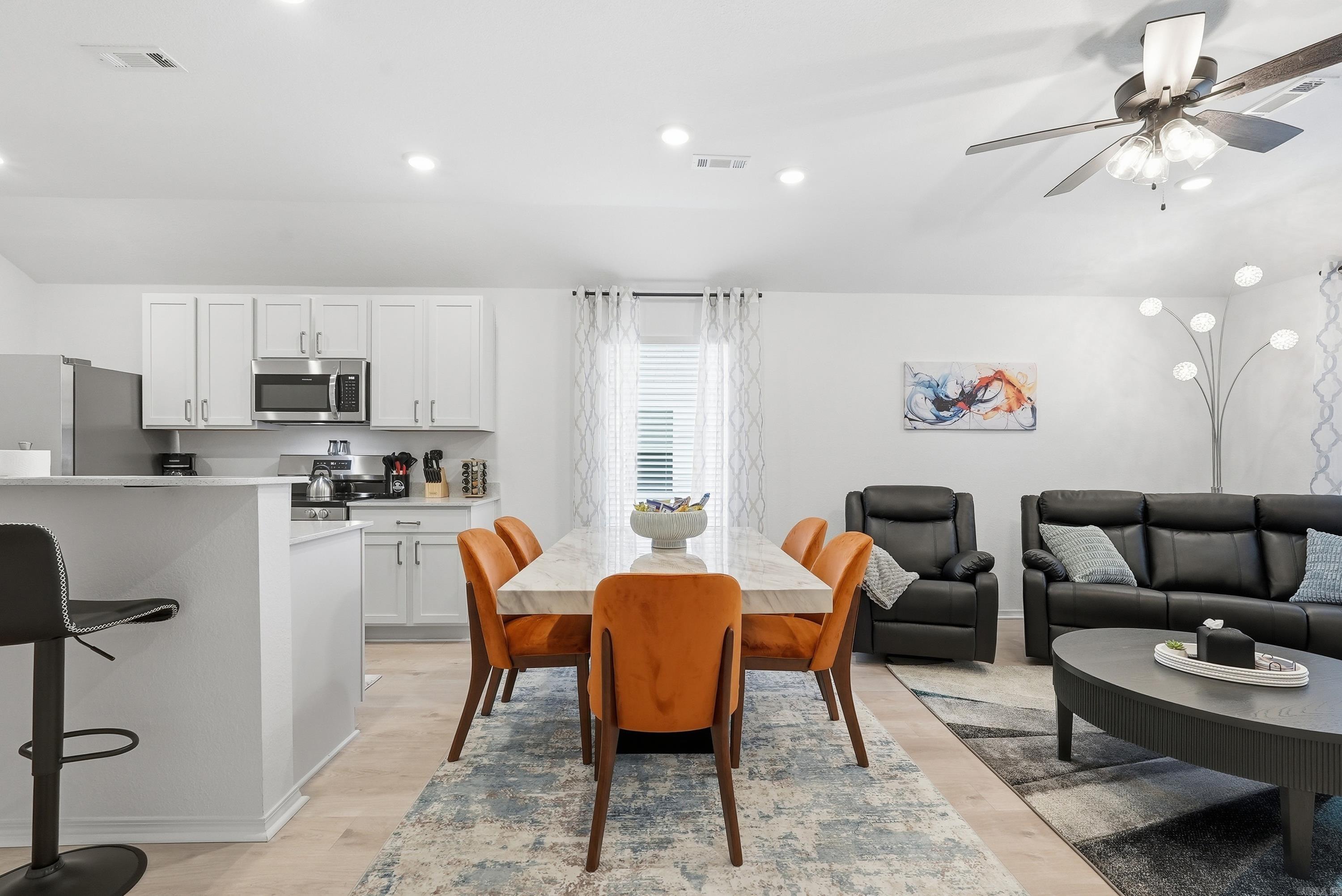 10904 Mason Drive Property Photo 4