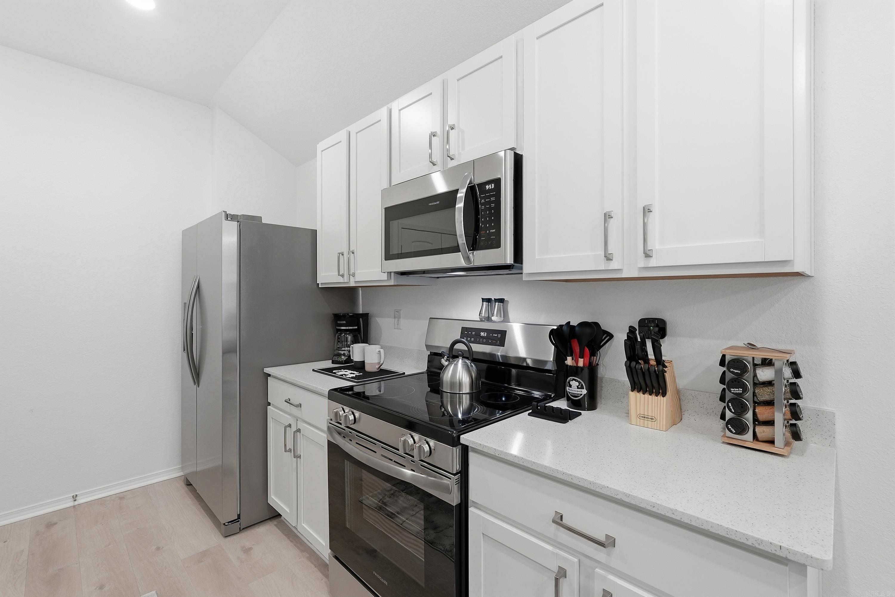 10904 Mason Drive Property Photo 15