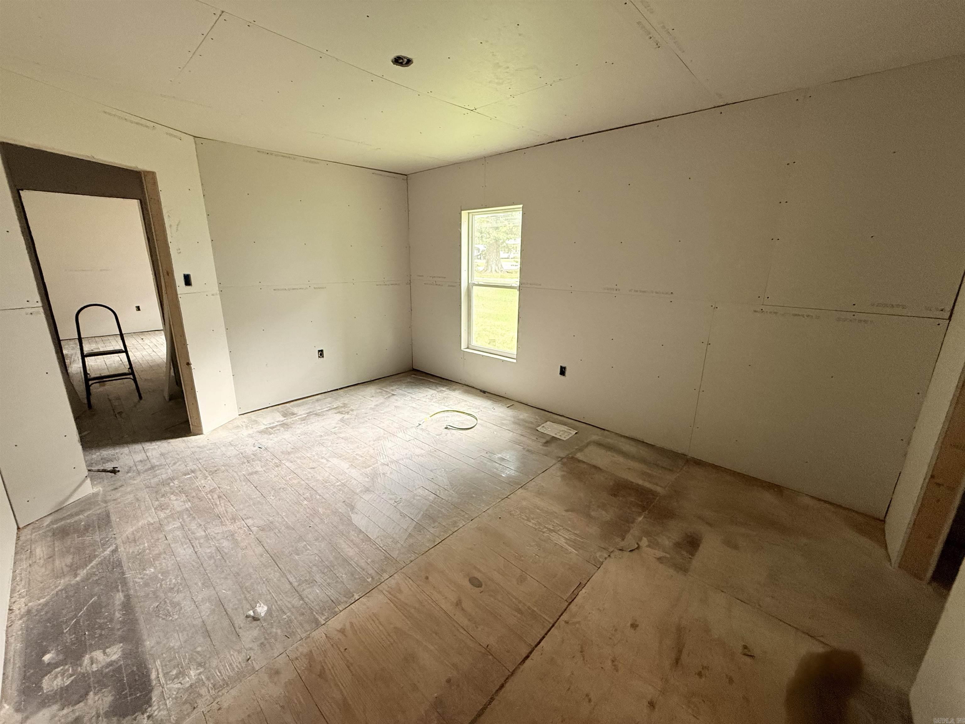 408 S Gabbert Street Property Photo 10