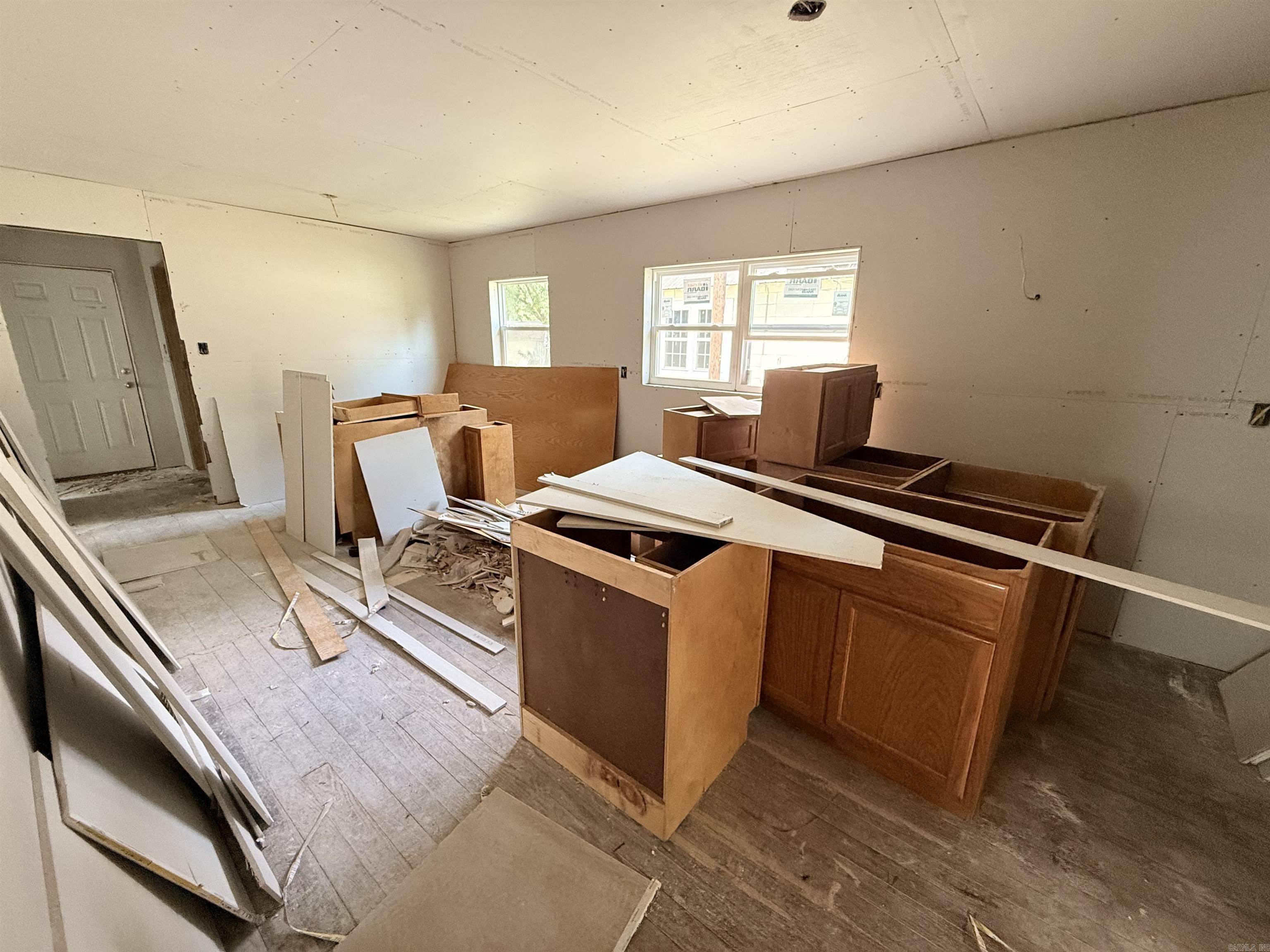 408 S Gabbert Street Property Photo 11