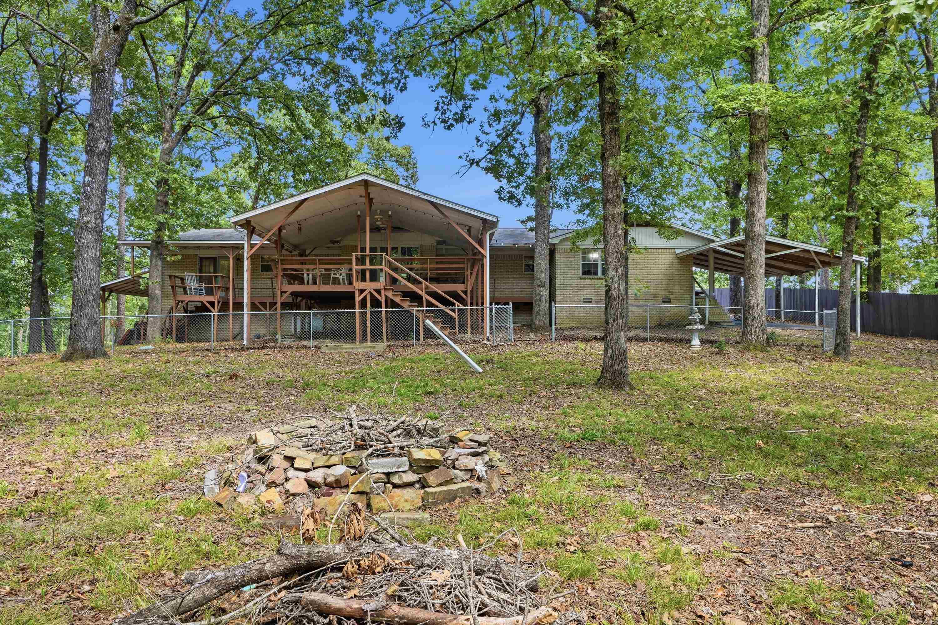 511 N Ross Maddox Property Photo 27
