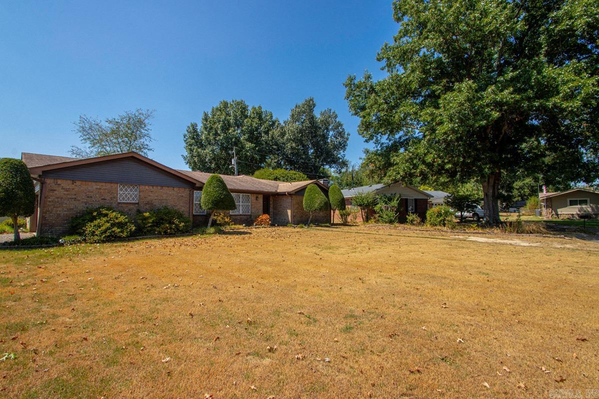 2 Linda Cove Property Photo 3