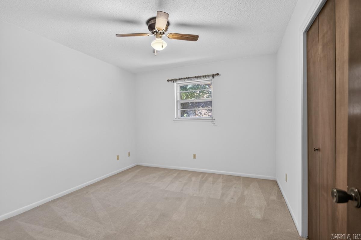 2 Linda Cove Property Photo 21